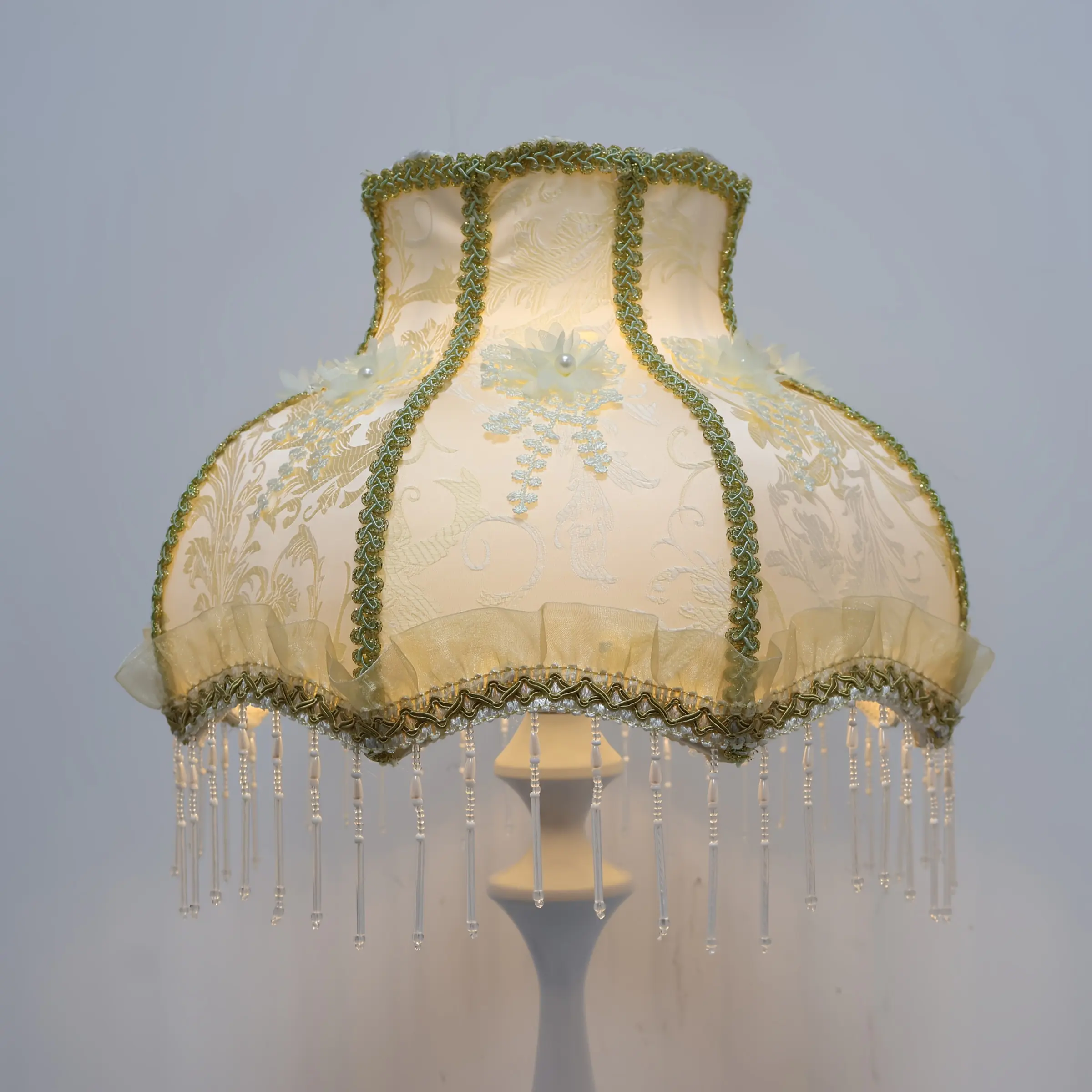 2 Styles Vintage Lace Floral Tassel Table Lamp Shade French Cottagecore Aesthetic Bedside Desk Lamp With Beaded Fringe For Bedroom Dresser Home Ambient Decor Lighting
