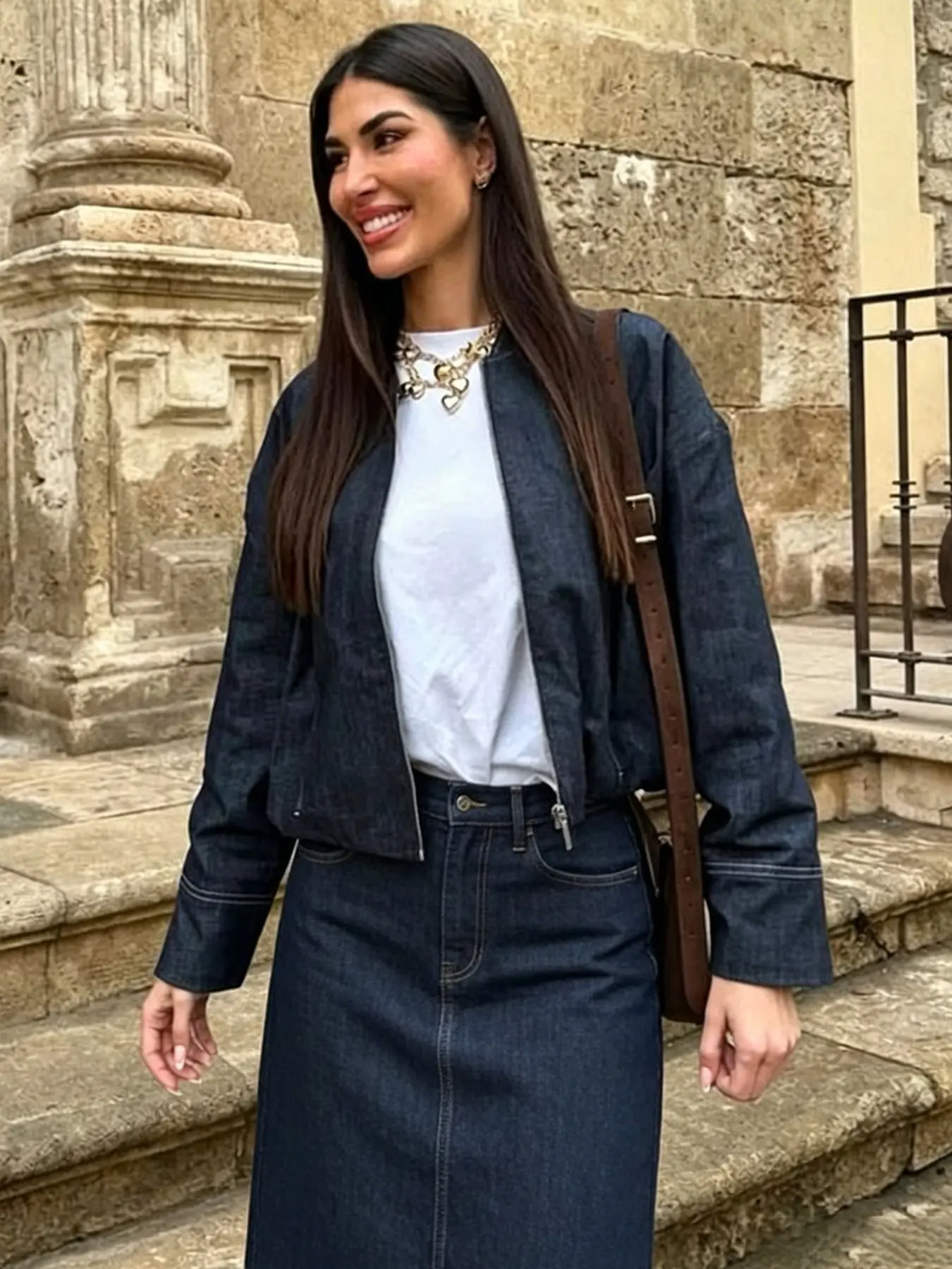 Women's All-Season Casual Everyday Basic Denim Short Flight Jacket, Stand Collar Zipper Adjustable Drawstring Waistcoat, Loose Fit Shoulder Drop, Versatile Commute Outerwear