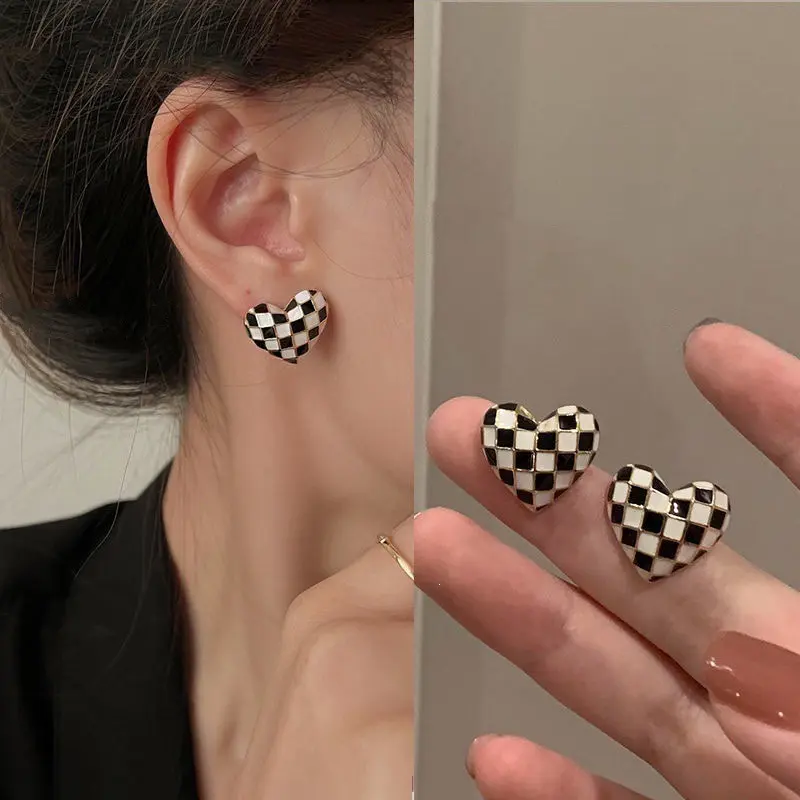 Checkered Black and White Heart-Shaped Hanging Decor Earrings for Home Decor Supplies
