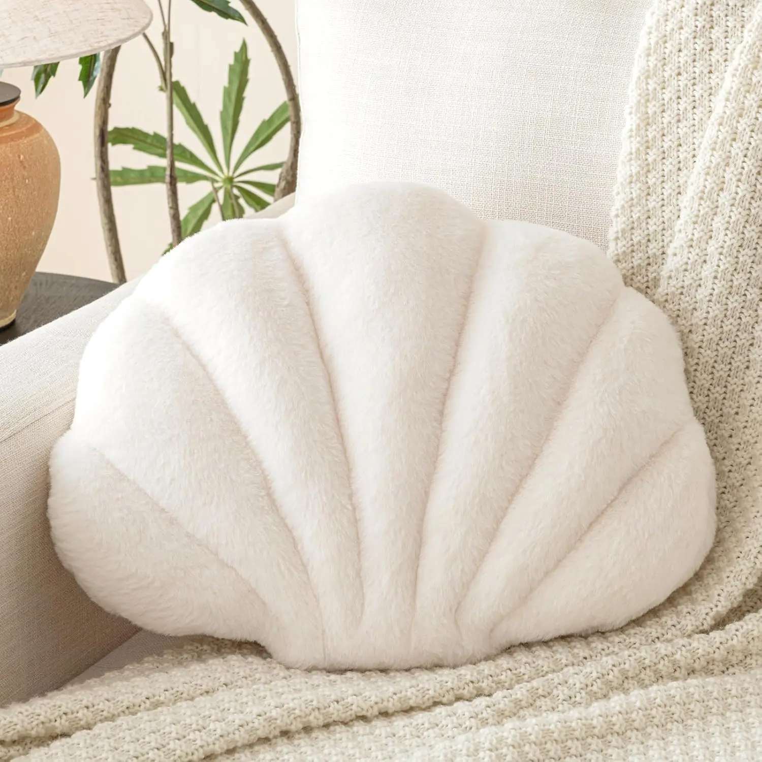 Shell Pillow, Seashell Throw Pillow with Soft  Plush for Couch Bed, Shell Shaped Decorative  Pillow Stylish Beach Cushion Room Aesthetic  Decor