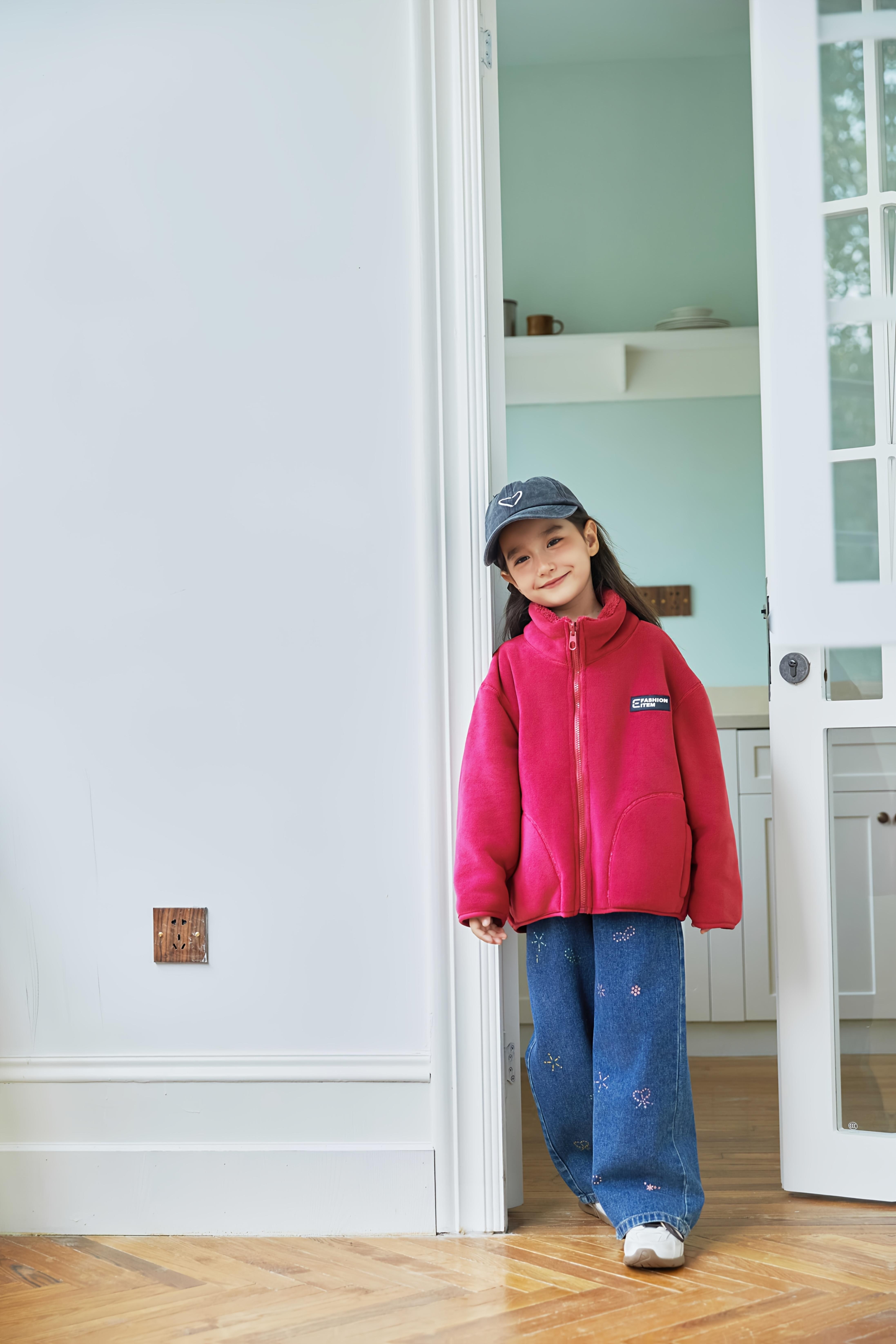 Girls' & Teens' Reversible Zip-Up Coat - Dual-Sided Winter Jacket, Full-Zip Front Closure, Stand Collar, Loose Fit Outerwear for School, Everyday & Formal Events - Easy-Care Polyester Lining, School Jacket, Stylish Pockets, Durable Construction, Fleece Li