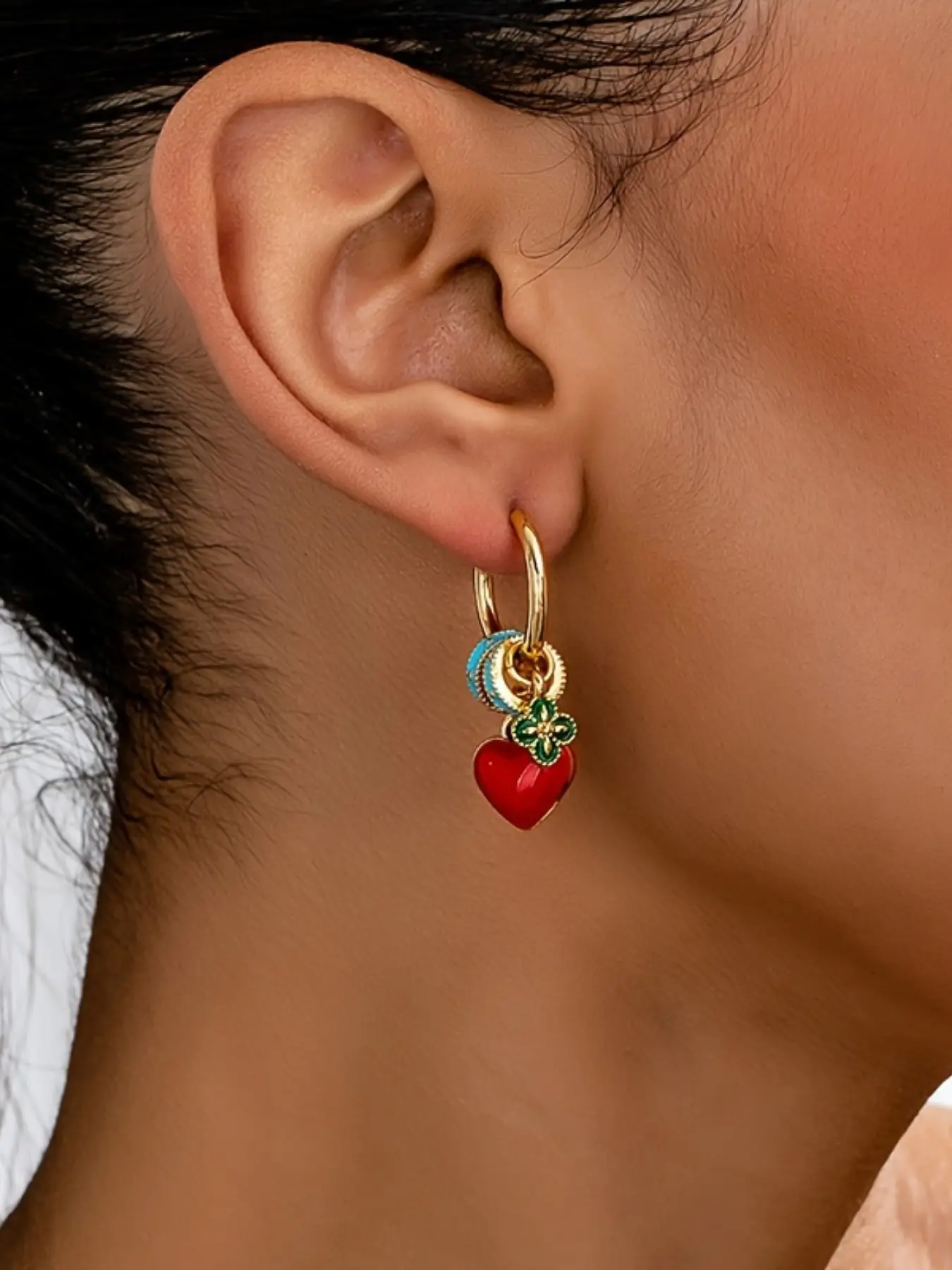 1 Pair of Adjustable Clip Style Elegant Vintage Romantic Boho Influence Jewelry Earrings Ladies' Red Heart Earrings Suitable Daily Wear Parties