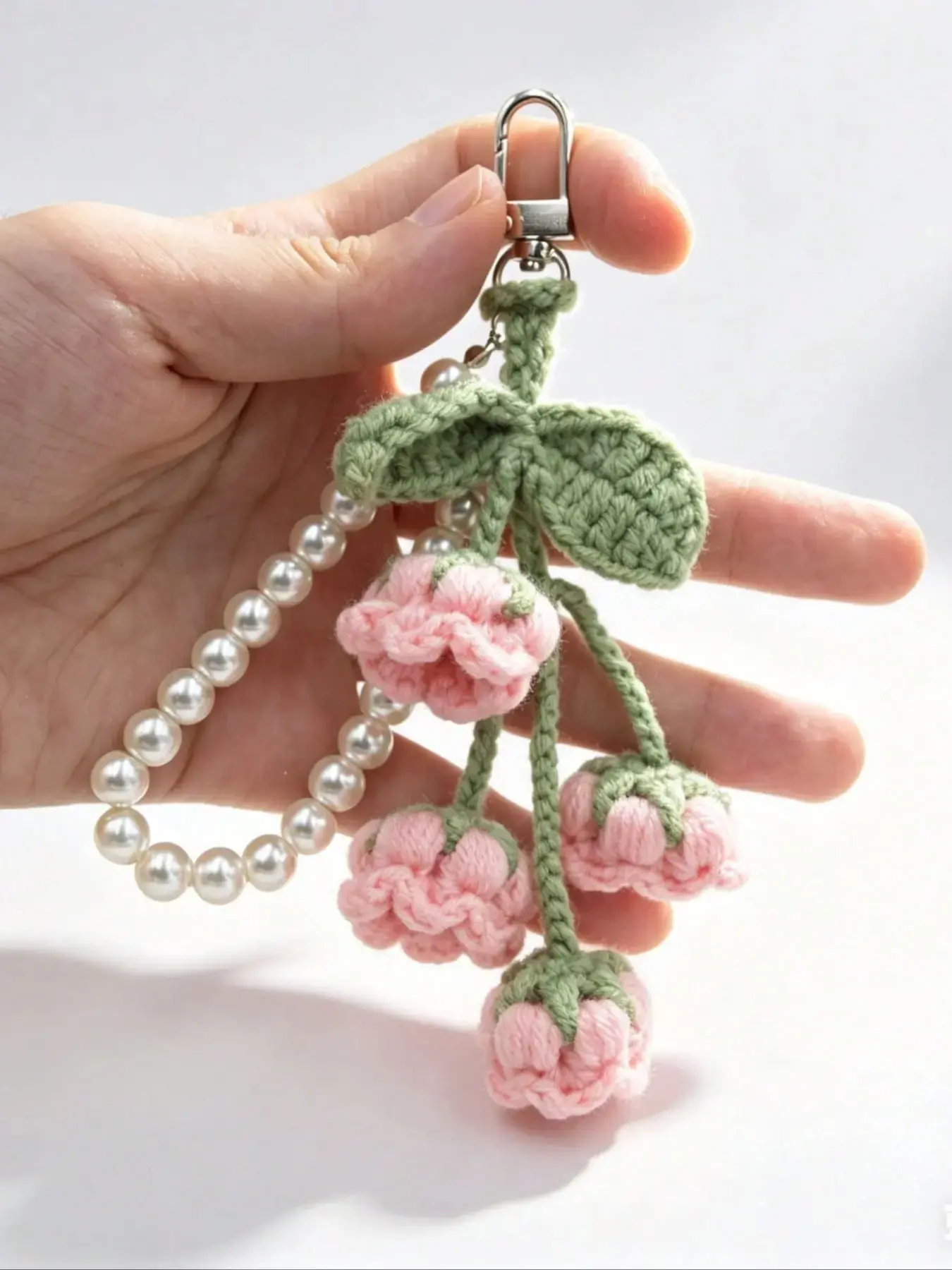 Imitation Pearl Chain Hook Woven Orchid Keychain Pendant, Bohemian Style Creative Keychain, cute keychains, Keychain Charms, Suitable For Clothing Bag Pendant Decoration, Birthday Gift, Handmade Flowers