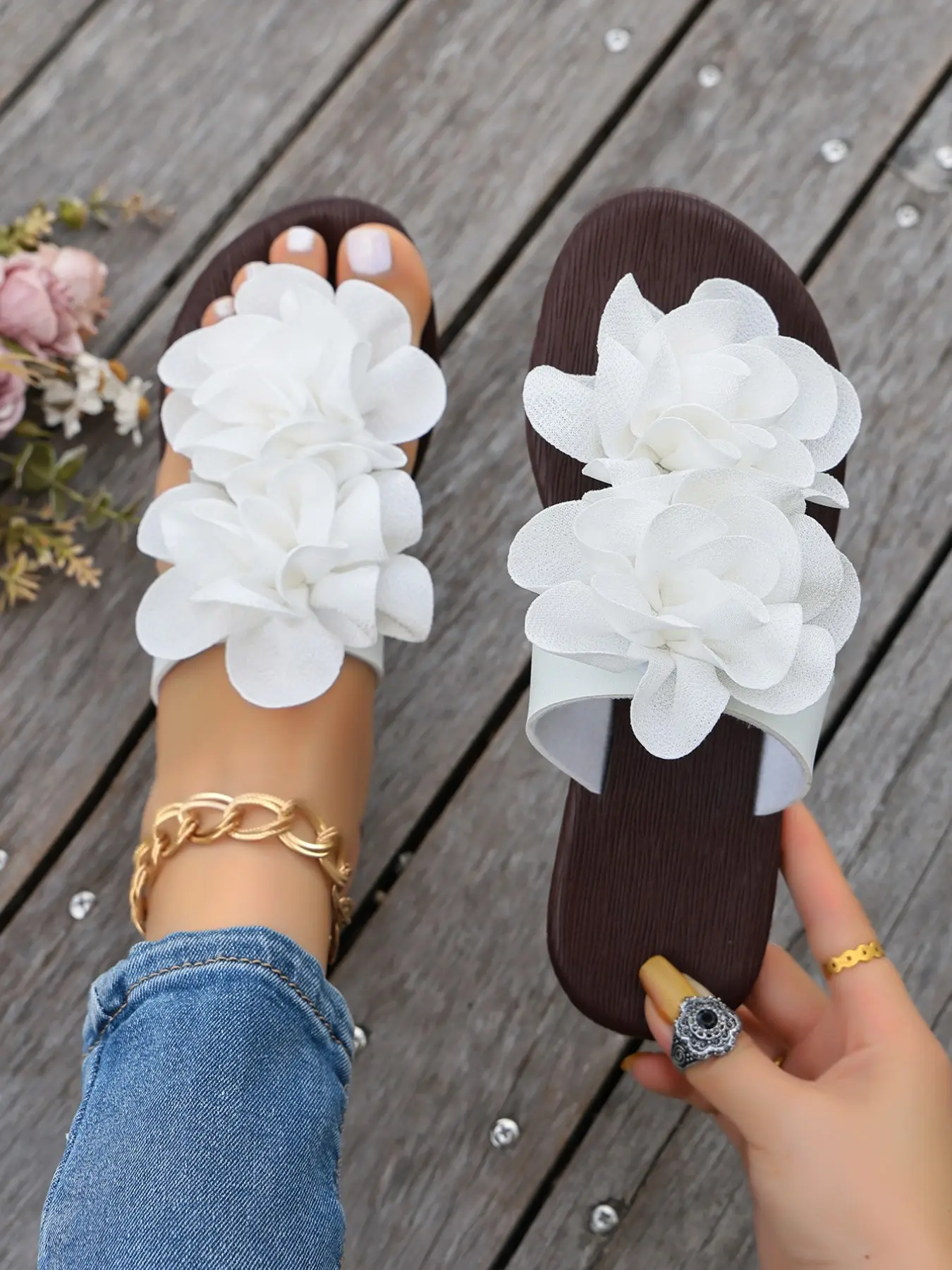 Women Summer One Strap Slide Sandals, 3D Flower Decor, Non-Slip Sole, Casual Beach Vacation Open Toe Slides