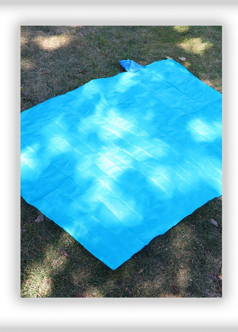Ultra Thin Pocket Picnic Mat, Waterproof Sandproof Beach Blanket, Lightweight Foldable Portable Moisture Proof Mat for Beach