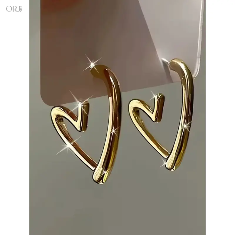 High‑Quality Hypoallergenic Golden Heart Hoop Earrings, Anti‑Fade Elegant Women Ear Jewelry, Versatile Accessories for Daily Wear, Parties & Gifting