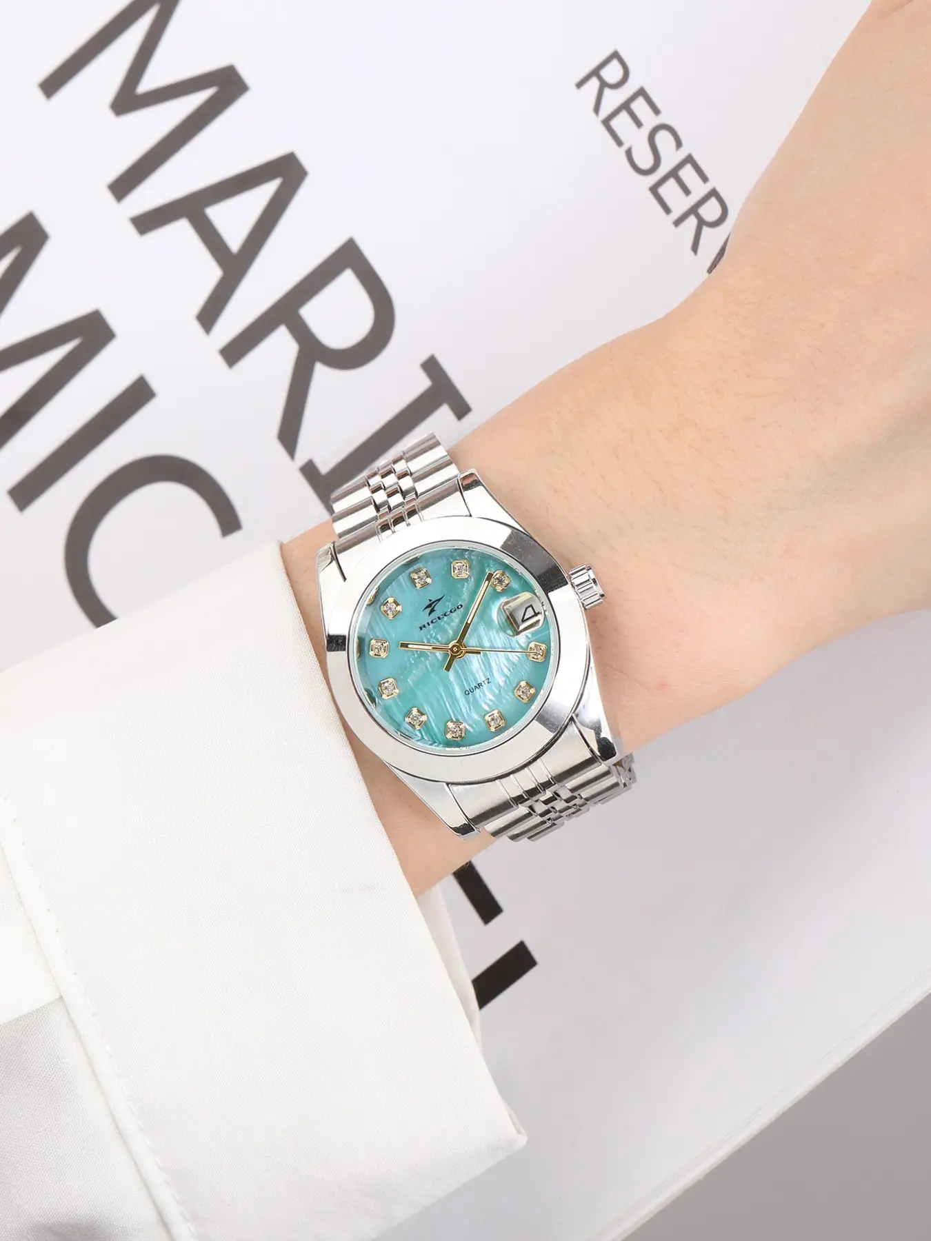 Elegant Women's Quartz Watch, Stylish and Fashionable, Perfect for Commuting and Dates, Exudes Gentle and Elegant Charm