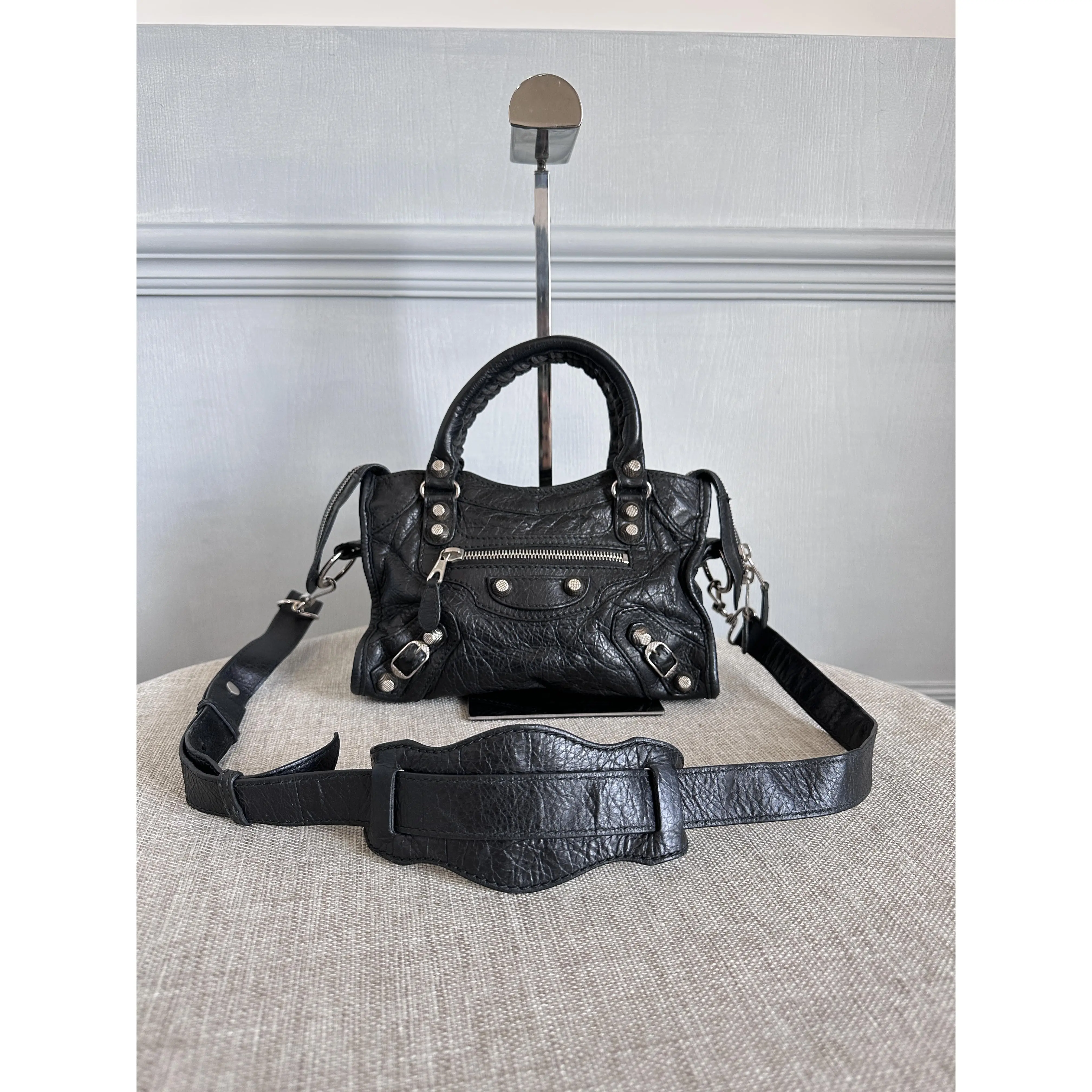 Pre-owned Balenciga Balenciaga Mini City Black Arena Distressed Leather 2 Way Crossbody Bag