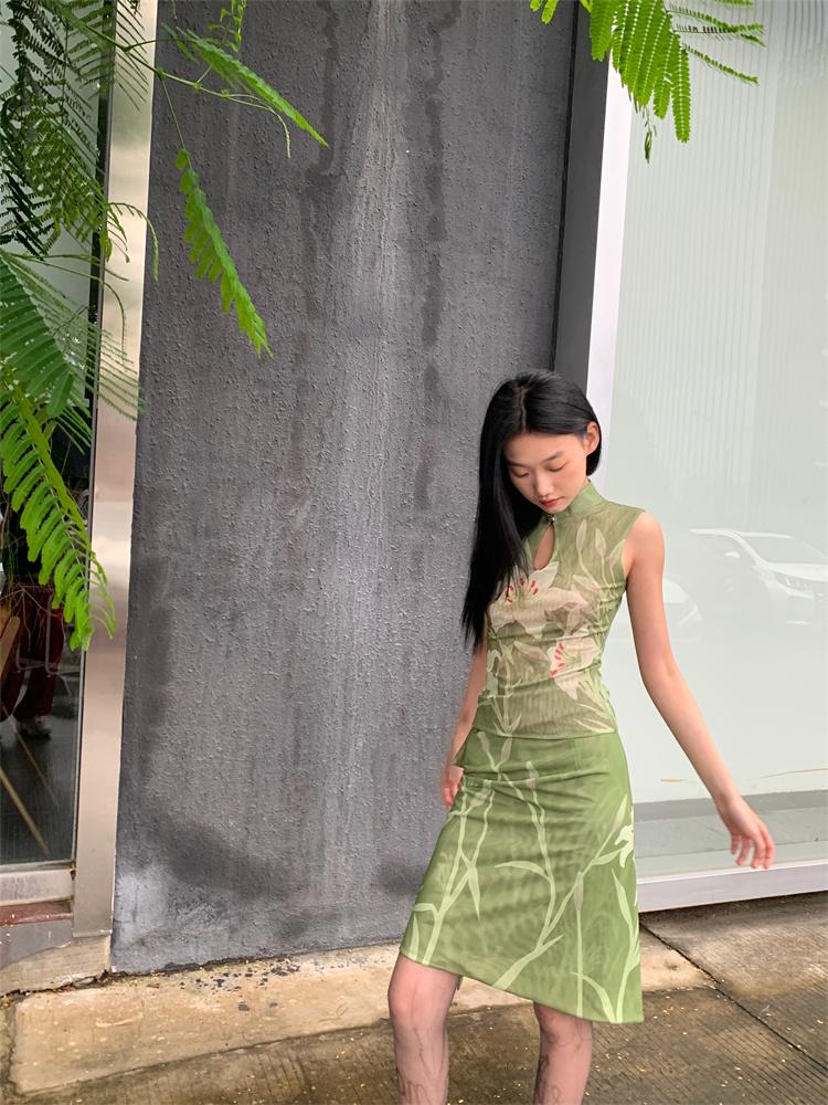 New Chinese-style lily pattern reversible cheongsam top + new Chinese-style lily pattern reversible one-piece skirt