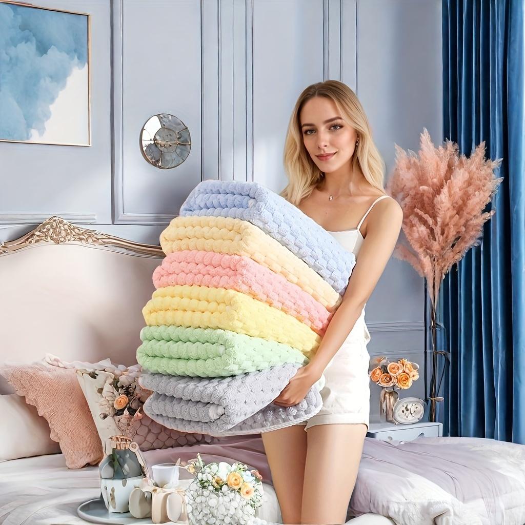 4 Pack Waffle Weave Bath Towels 27x54 Inch, Lightweight Thin Microfiber, Quick Dry & Super Absorbent, Space-Saving for Gym, Travel, Apartment