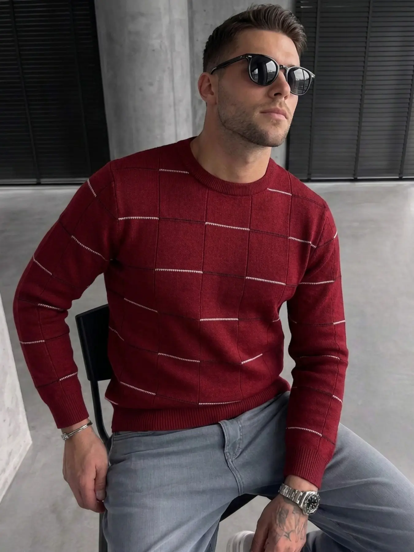 mens sweaters pullover knitwear classic crewneck textured grid pattern long sleeve ribbed knit cuffs warm premium fabric sweater top for daily life casual school work street holiday travel autumn winter wine red burgundy maroon color adult men youth