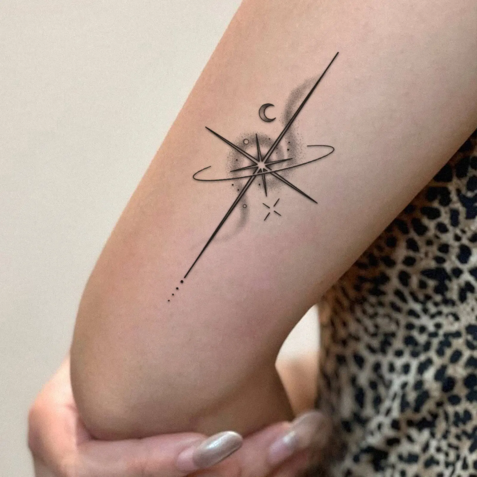 Unisex 4-Piece Cosmic Theme Thin Line Star & Moon Body Tattoo Decals, Waterproof Fade-Resistant Sports Tape for Arm, Collarbone