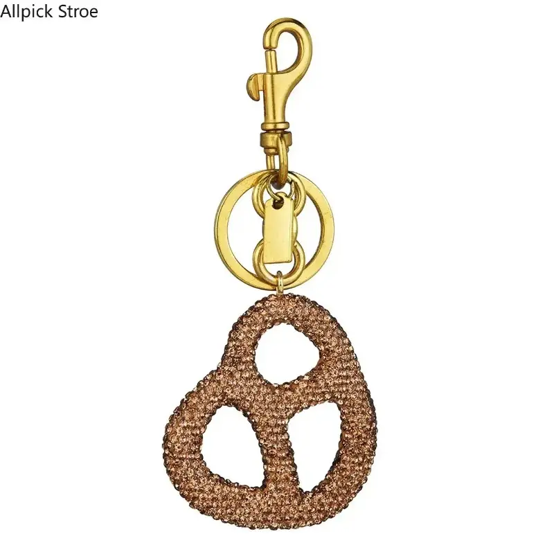 Gold‑Finish Pretzel Bag Charm, Clip‑On Metal Purse Pendant, Trendy Keychain Accessory for Daily Fashion Gifting