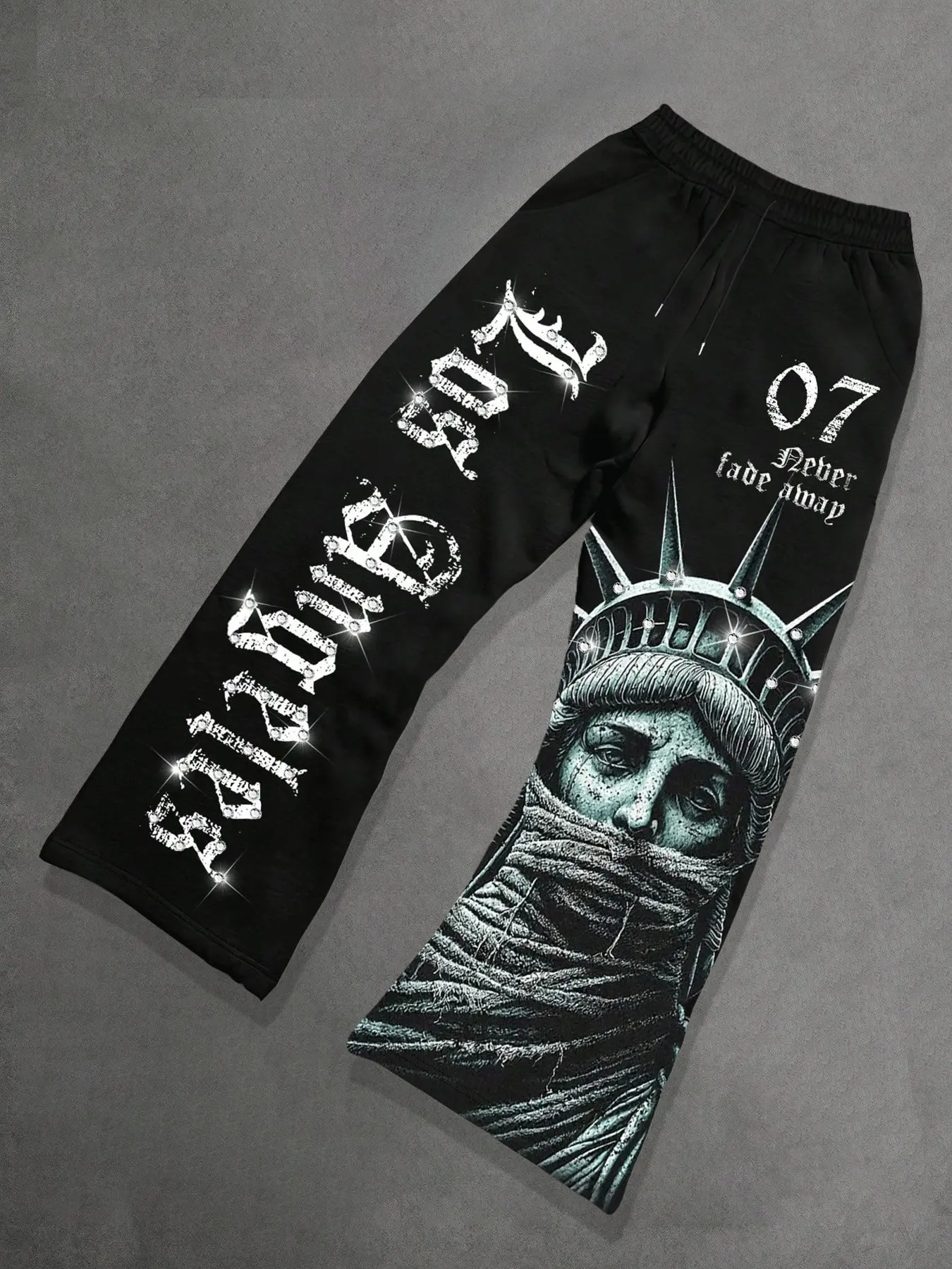 Men's Black Wide Flare Sweatpants, Bandaged Statue of Liberty Rhinestone Gothic Letter Print Elastic Drawstring Y2K Hip Hop Streetwear Baggy Jogger Pants with Side Pockets for Men