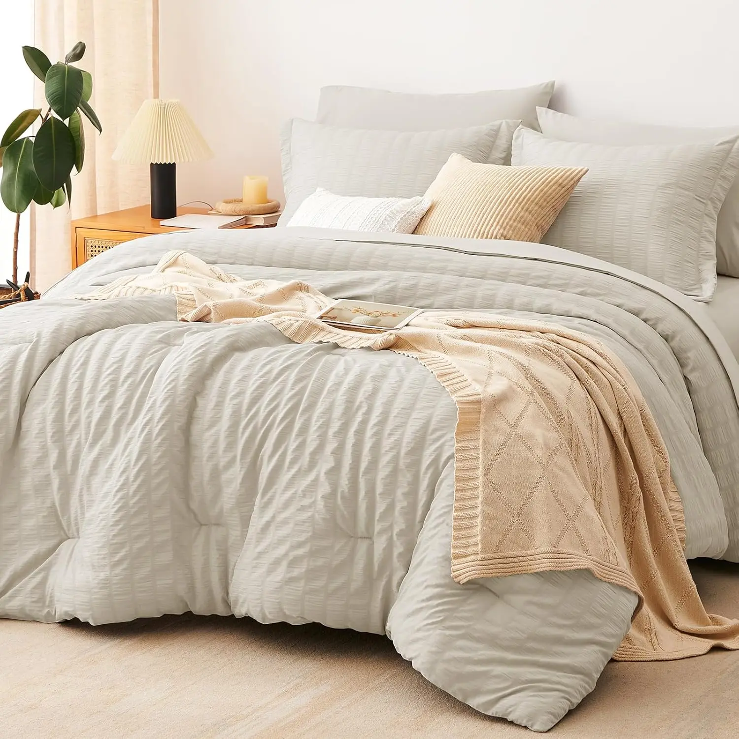 Queen Comforter Set Oatmeal, 7 Pieces Seersucker Textured Luxury Bed in a Bag Queen, All Soft Bedding Sets with Down Alternative Comforter, Sheets, Pillowcases & Shams, Bedroom Bed Set