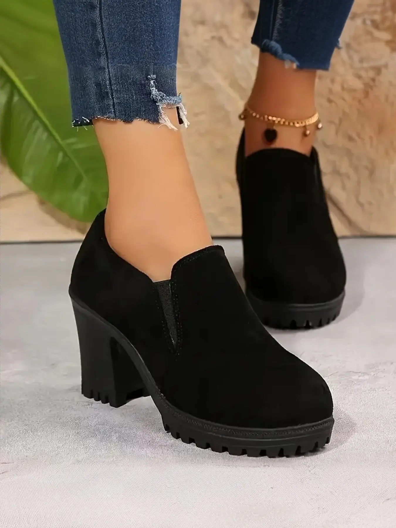 Women's New Slip-On Chunky Heel Loafers, Matte Deep Mouth Single Shoes, Thick Sole Waterproof High Heels, Round Toe Booties, All Seasons