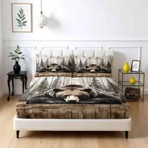 American Style Wooden House Brown Bear Pine Pattern Bed Sheet, Soft And Comfortable Bedding Set (1 Bed Sheet+2 Pillowcases, No Pillow Core), Suitable For Teenagers And Adults, Guest Rooms, Dormitories, Master Bedroom Scenes