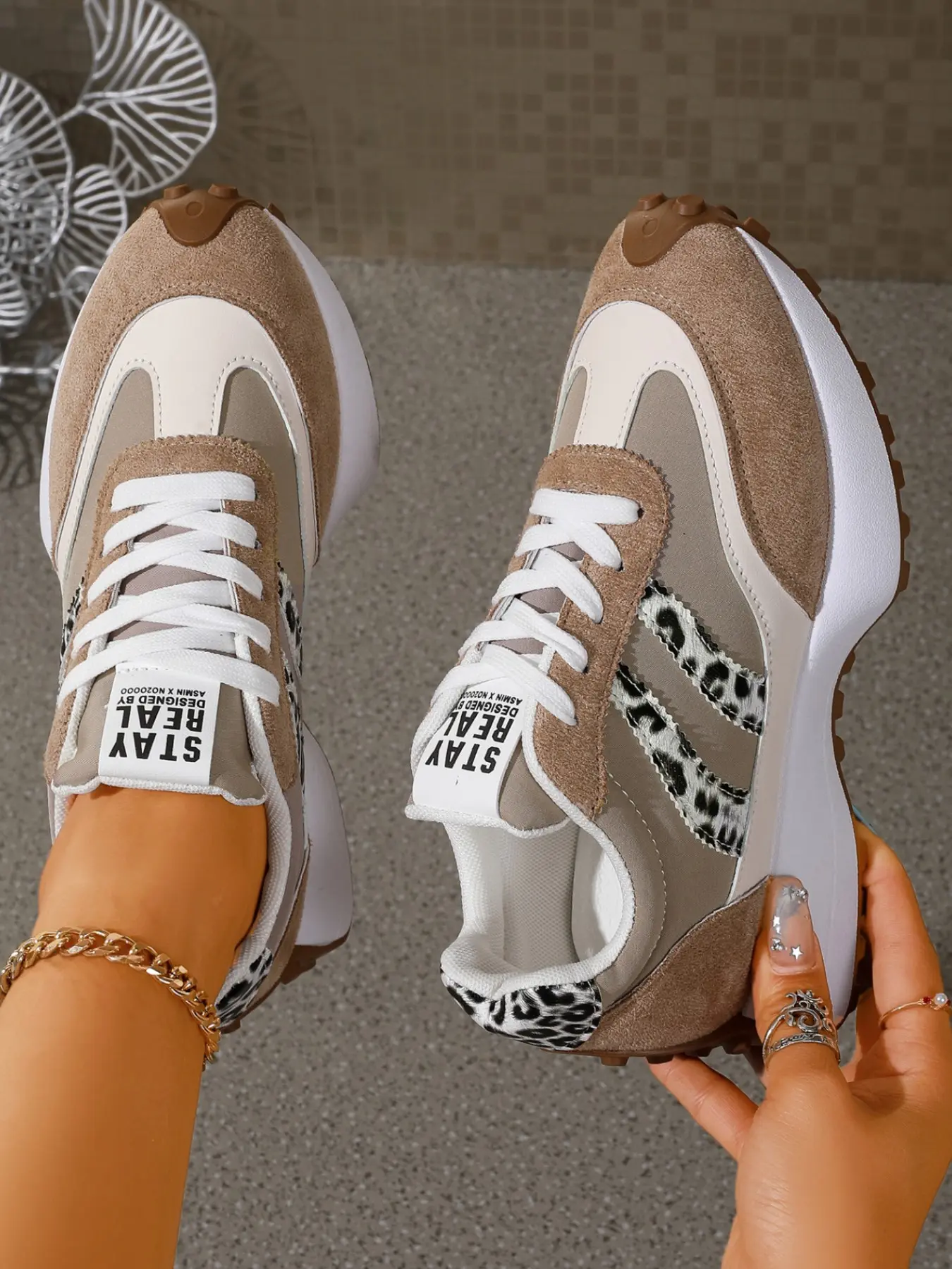 Women's Spring Summer Large Size Flat Athletic Shoes, Casual Breathable Anti-Slip Sports Sneakers, Comfortable for All Occasions