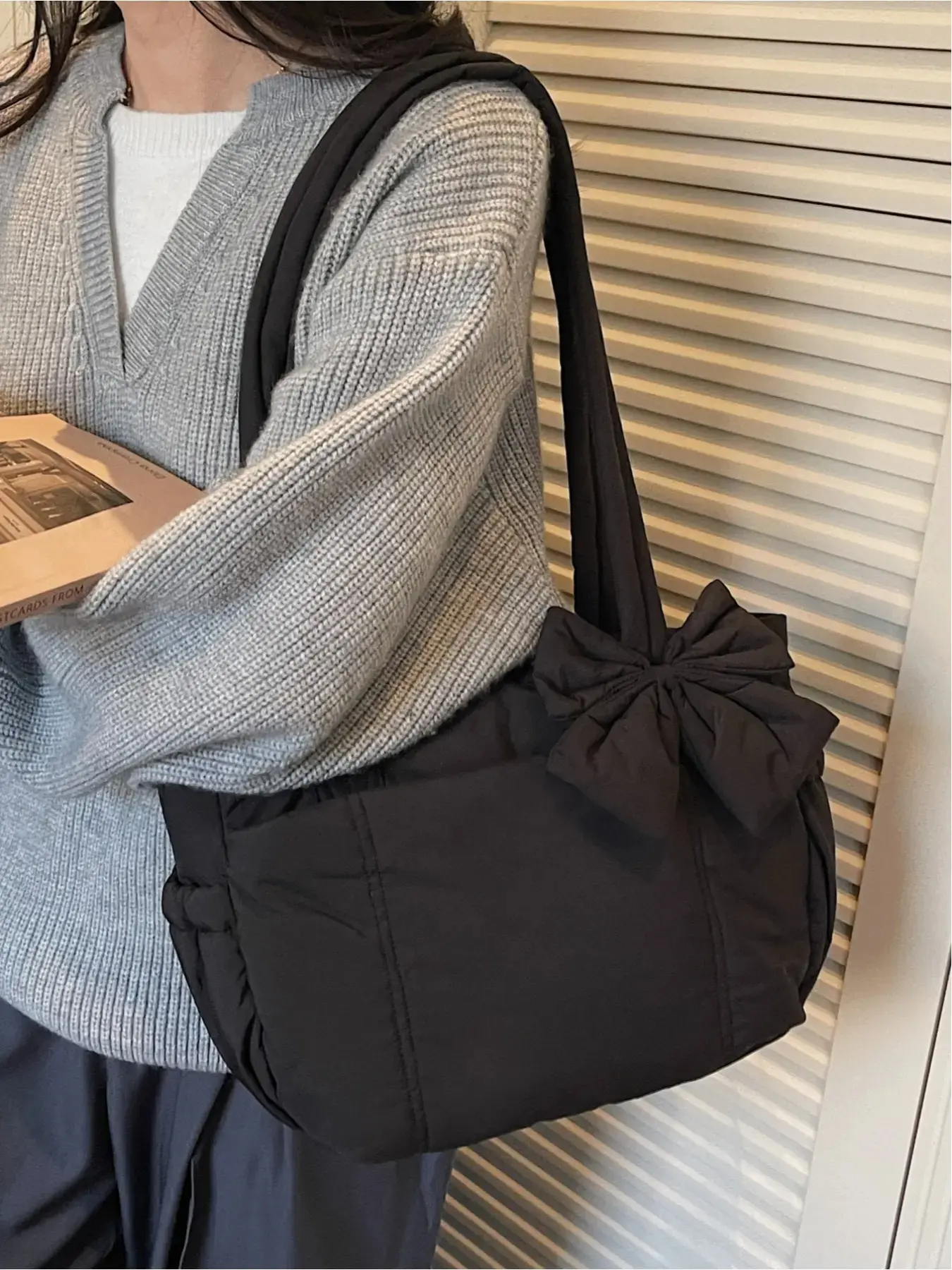 Puffy Shoulder Puffer Tote Bag with Bowknot Design, Quilted Handbag for Women, Casual Everyday Bag, Soft Lightweight Nylon Purse for Daily Commute Shopping Travel, Casual Carryall Gift for Christmas Halloween Birthday and Mothers Day