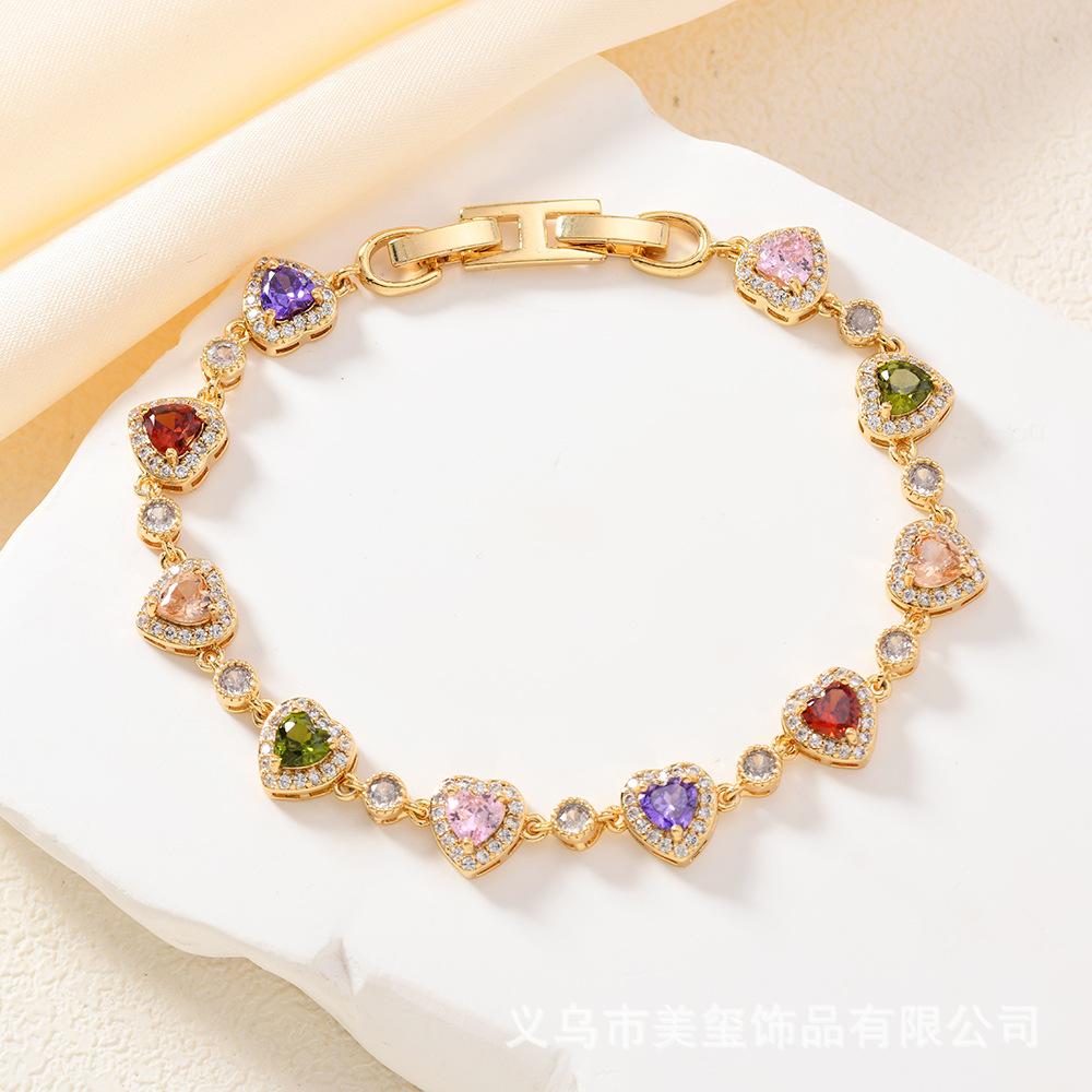 Heart Sculpture Zirconia Bracelet Tactile Sparkle Love Chain Contemporary Love Jewelry