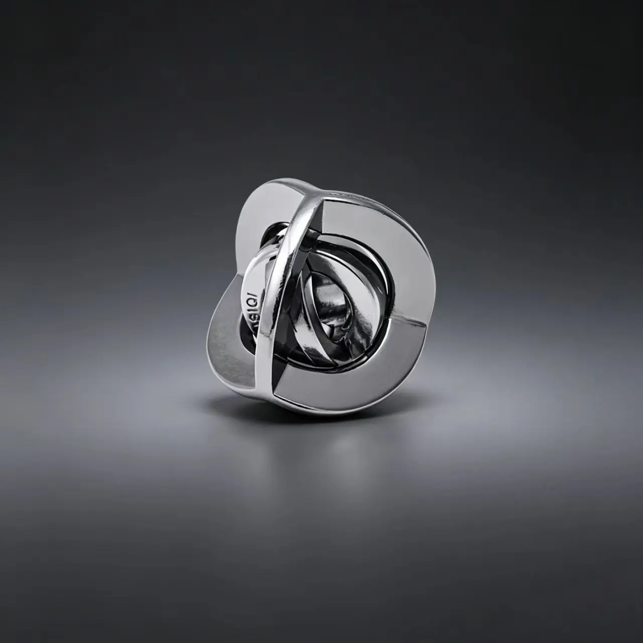 Zinc Alloy Lock Triangle Ring Puzzle Toy, Metal Brain Teaser Game for Adults and Teens, Intellectual Challenge Unlocking Toy