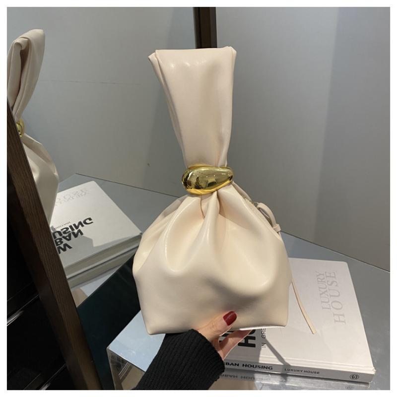 Retro Pleated Simple Niche Design Western Style Small Bag Women's Aesthetic Bucket