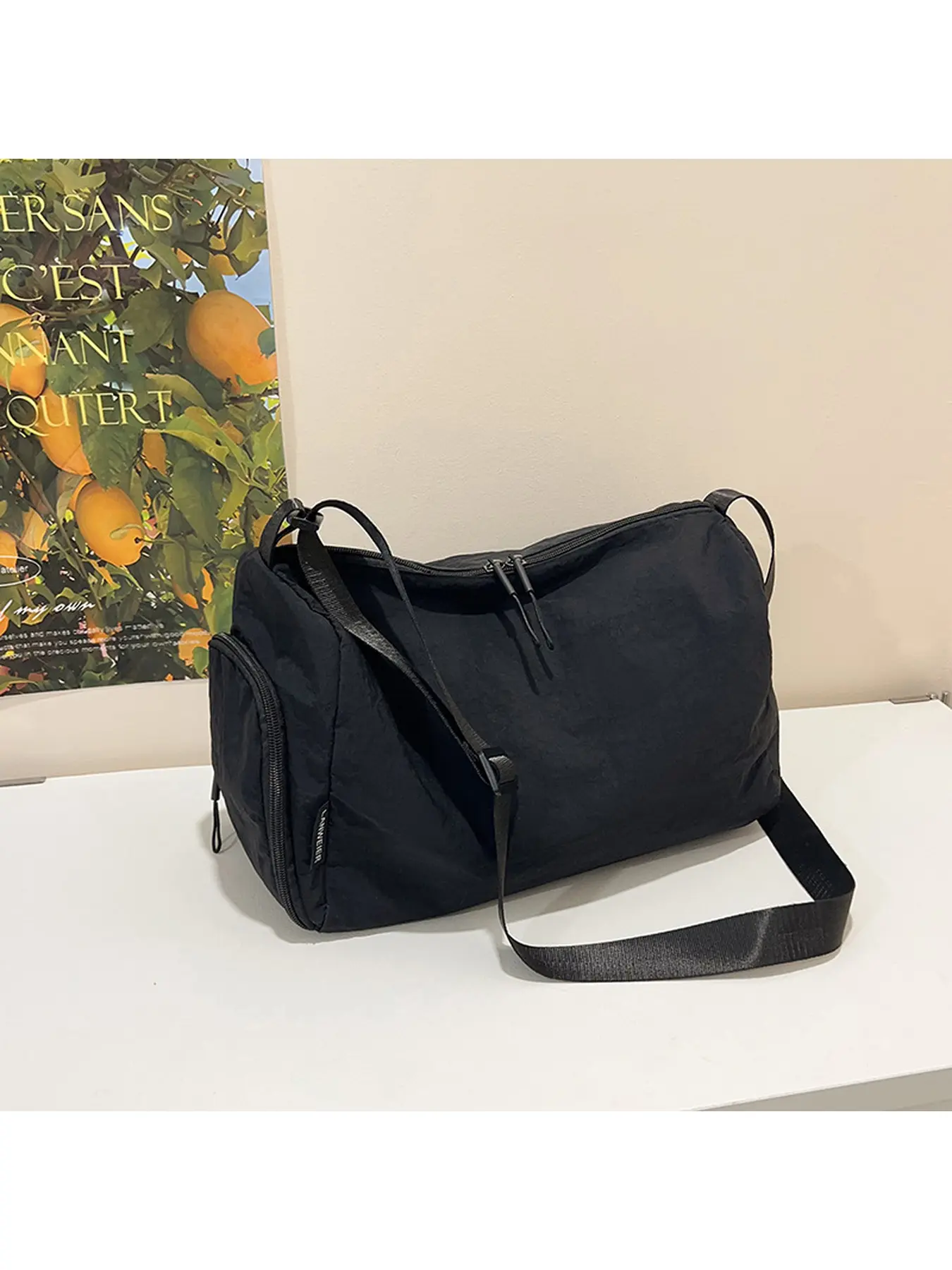 Hot fitness and leisure textured simple large-capacity summer new trendy unisex shoulder and crossbody bag