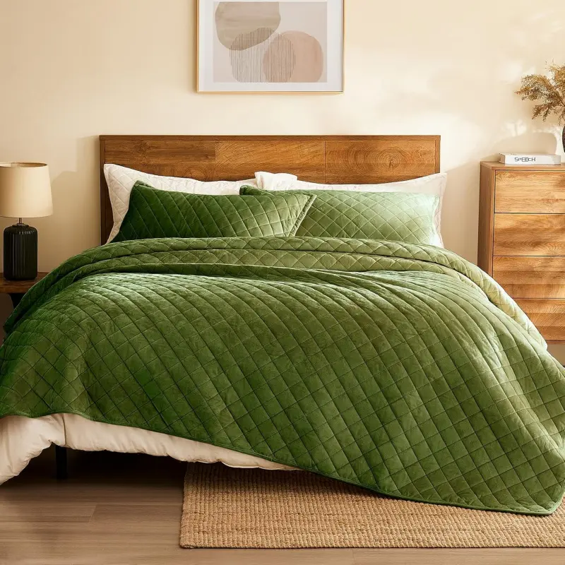 Olive Green Luxury Velvet King Size 3-Piece Reversible Bedding Comforter Set - Anti-Pilling, Breathable, Lightweight Oversized Quilted Coverlet, 2 Pillow Shams, All-Seasons Use, Bedroom Decor, Dream Room Cosy Setup - Anti-Pilling Bedding Sets Collections