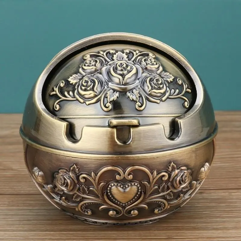 European Style Living Room Ashtray, Creative Design, Cute Luxury, with Lid, Anti-Spill, Anti-Smoke Spread, Odor Control Decorative Item
