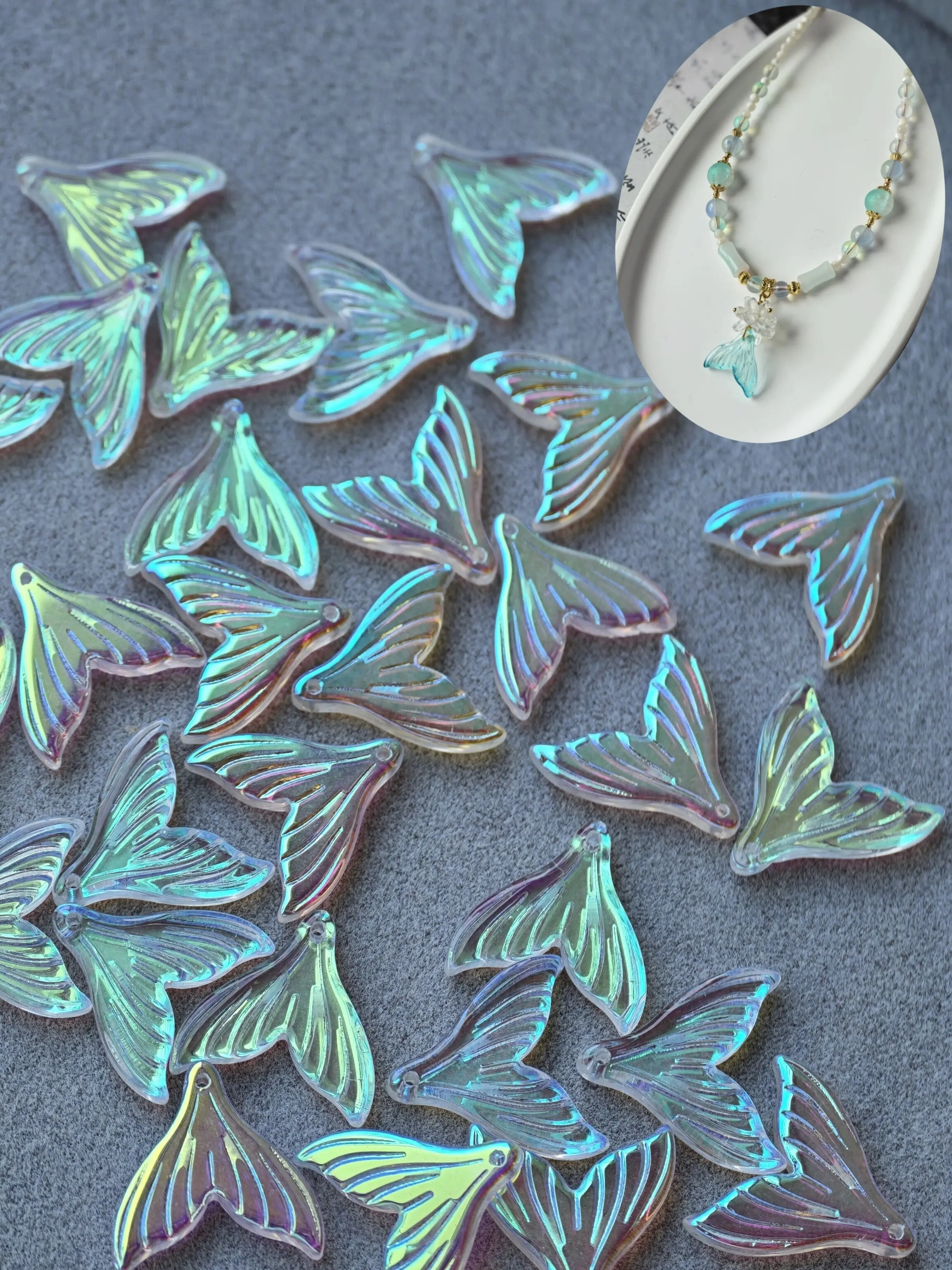 30pcs Glass Fish Tail Charms, DIY Jewelry Accessories, DIY Beading Accessories, DIY Jewelry Making, Perfect for Vacation Style Jewelry, Mermaid Decorations, Craft Supplies