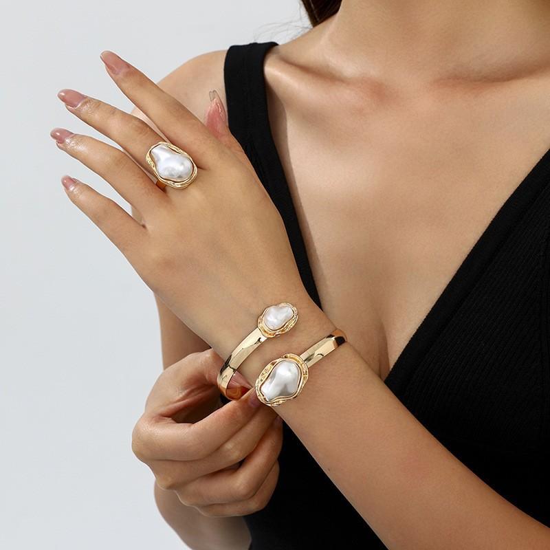 Gold Chunky Chain Baroque Pearl Jewelry Set for Women, Vintage Irregular Pearl Necklace Earrings Set, Elegant Retro Jewelry Gift