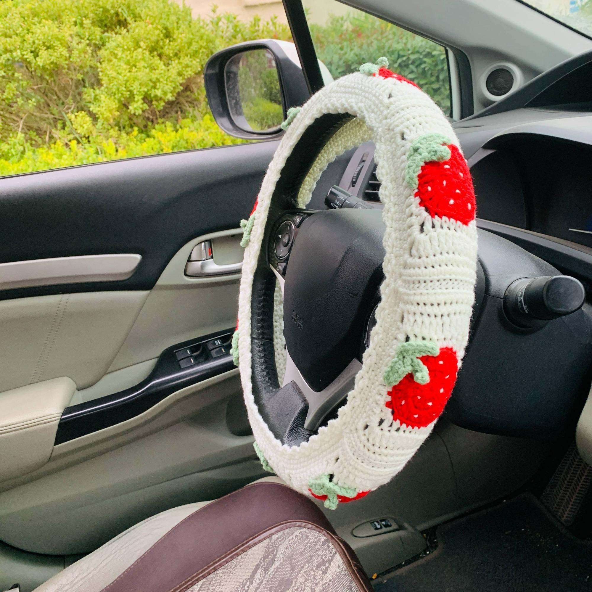 Strawberry Pattern Car Steering Wheel Cover & Seat Belt Cover, Handmade Crochet Car Interior Decoration Set, Car Accessories for Women & Girls