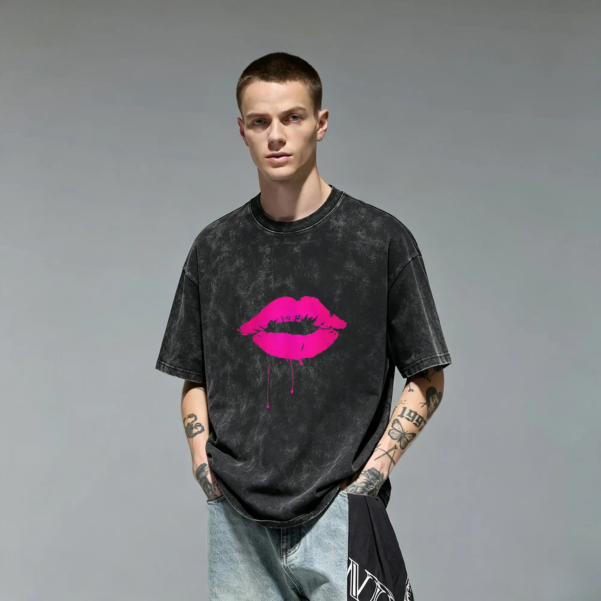 Neon Pink Lips Dripping Kiss Mark Y2K Pop Art Aesthetic Vintage Washed Loose Fit Acid Wash Oversized 100% Cotton Graphic Tee T-Shirt for Men Novelty Gift Cutting Ideas Teen Boys Girls Edgy Alternative Grunge Sassy Vibe Casual Urban Streetwear Top