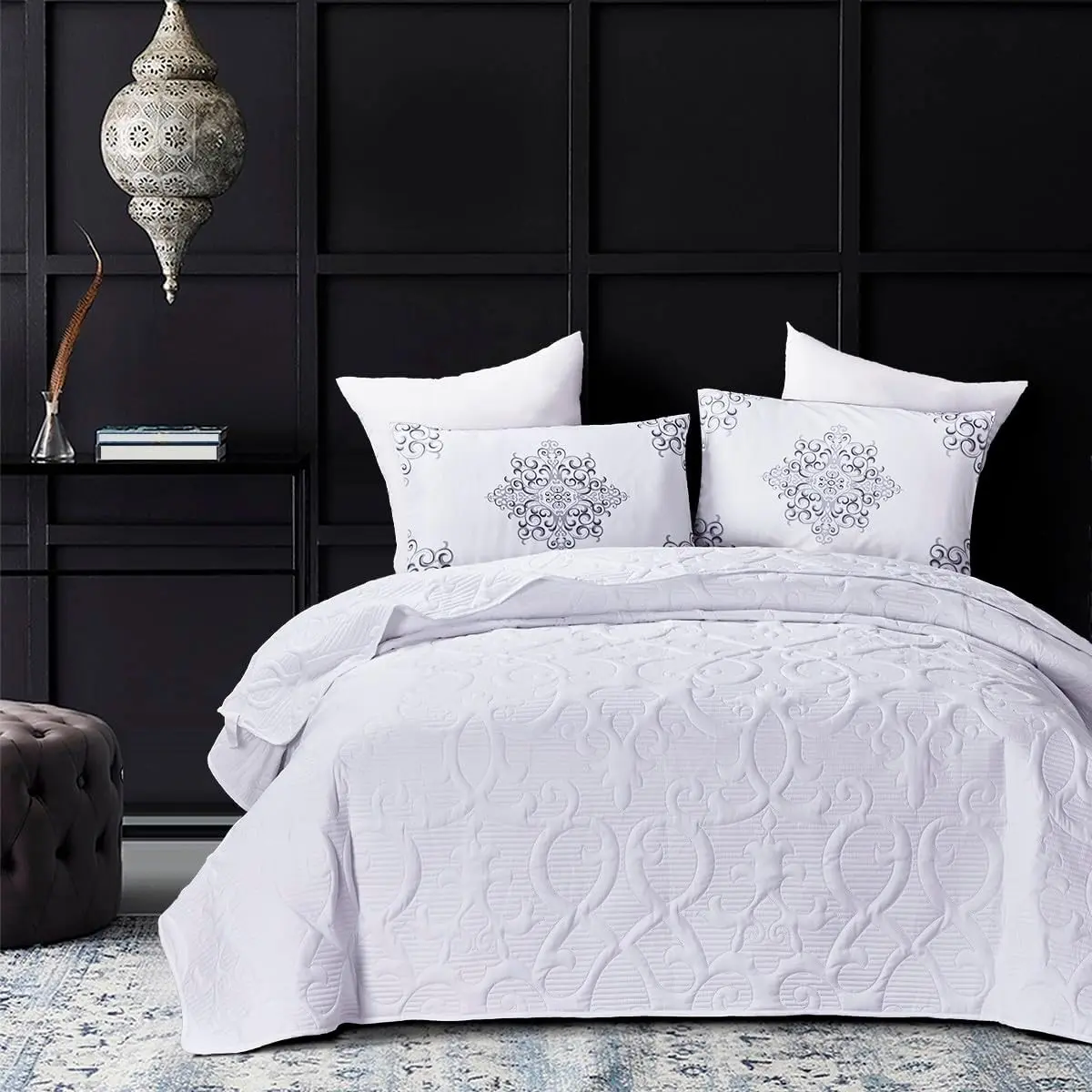Double Bed Duvet Cover Set, Lightweight European Roll Pattern, Luxurious Soft Bedding Set, All-Season Duvet with 2 Pillowcases