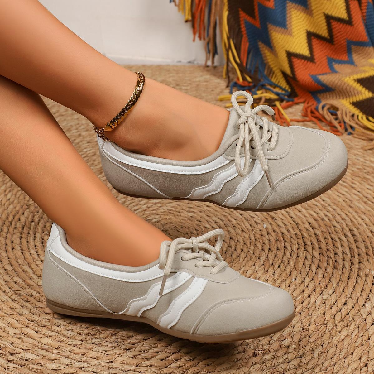 Women's Lace Up Casual Trainers Lightweight Breathable Walking Shoes for Travel Outdoor All Year Round Comfortable Wavy Stripe Fashion Flats Stylish Everyday Sneakers for Women