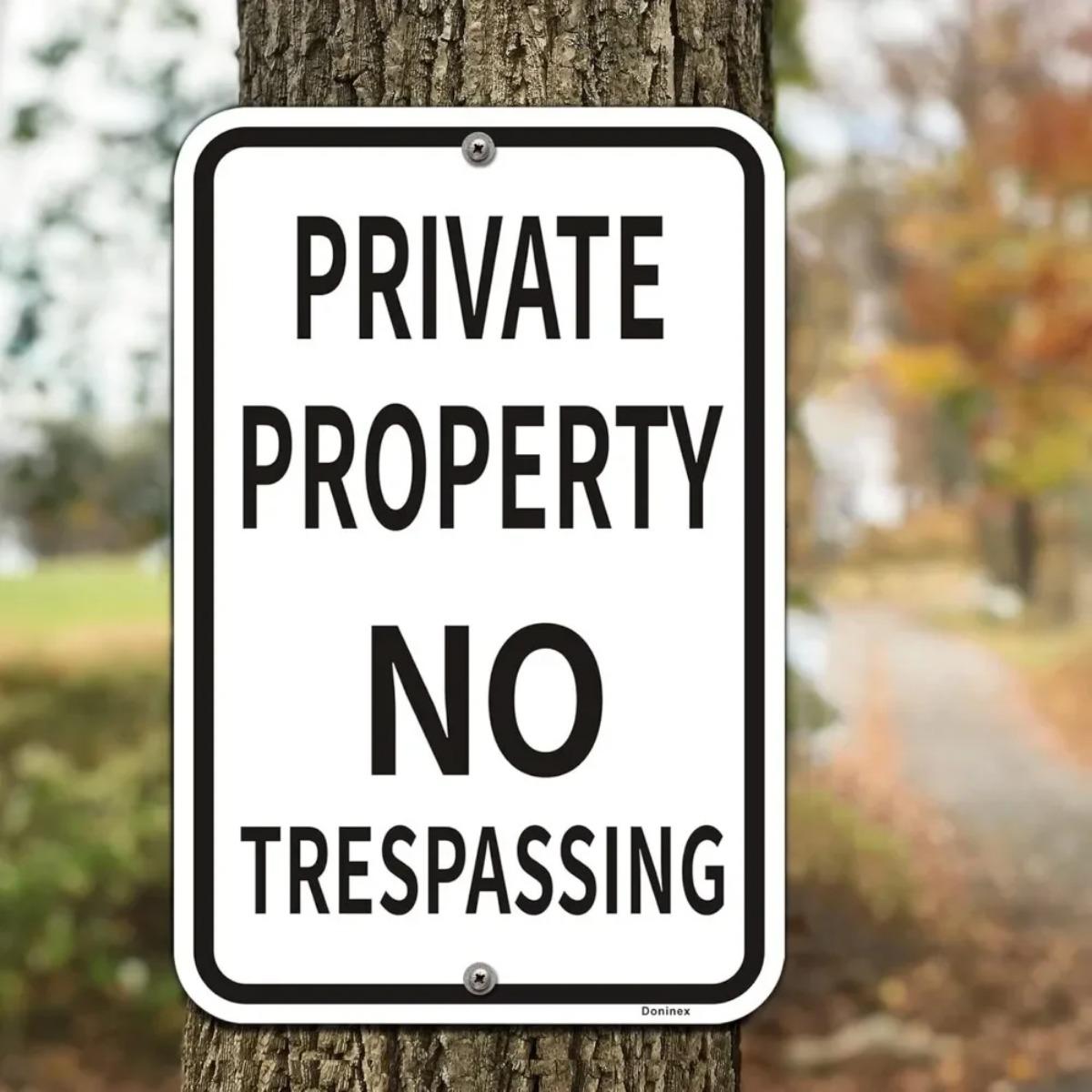 Private Property No Trespassing Sign, Rust-free Reflective Sign, Easy Outdoor Installation for Added Security Skateboard Wall Decor