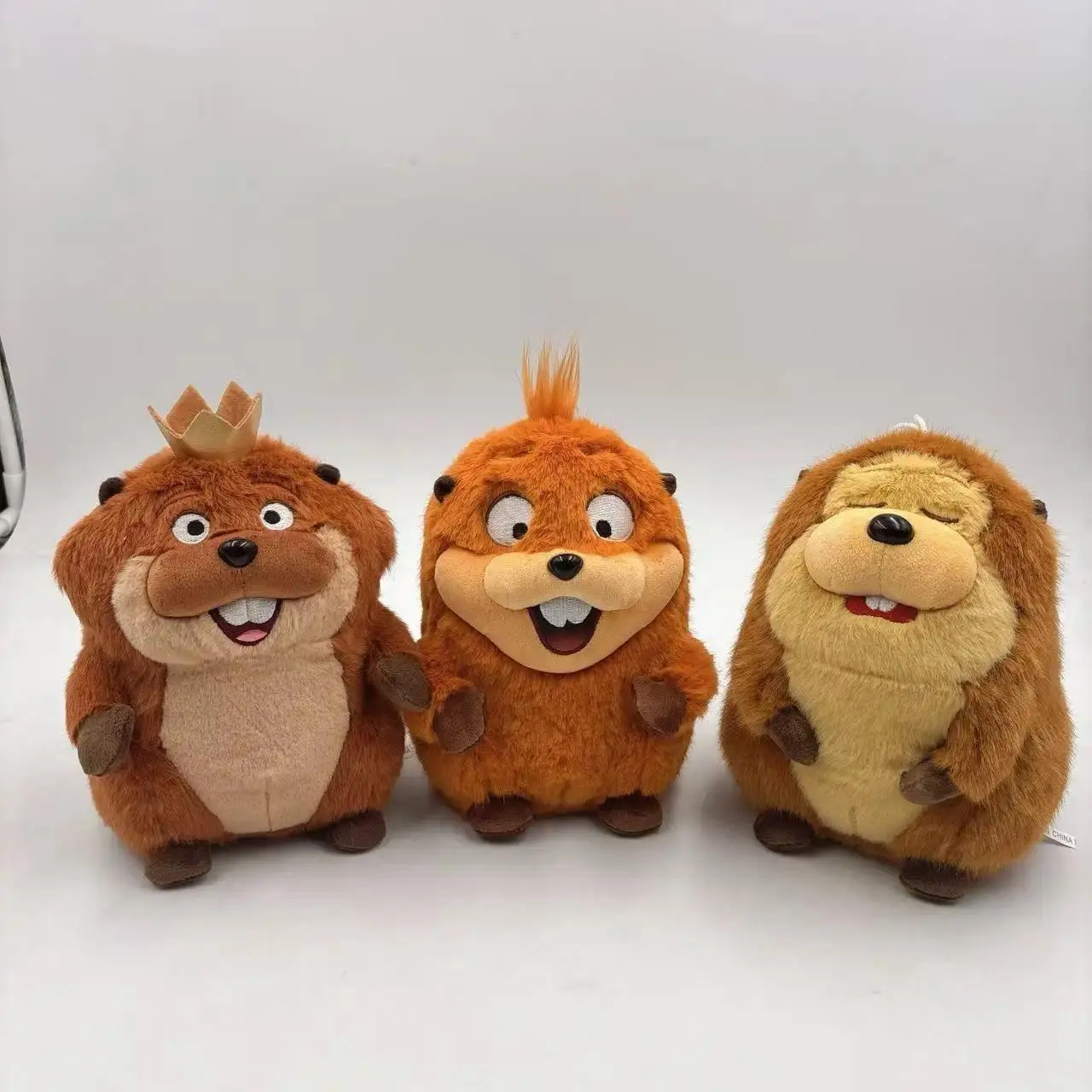 Hoppers King George Mabel Loaf Beaver Plush Toy - Unisex Soft Fluffy PP Cotton Stuffed Animal, Cute Collectibles for Collectors, Kids' Birthday Gift & Home Decor Item, House Decoration, Plushie Love