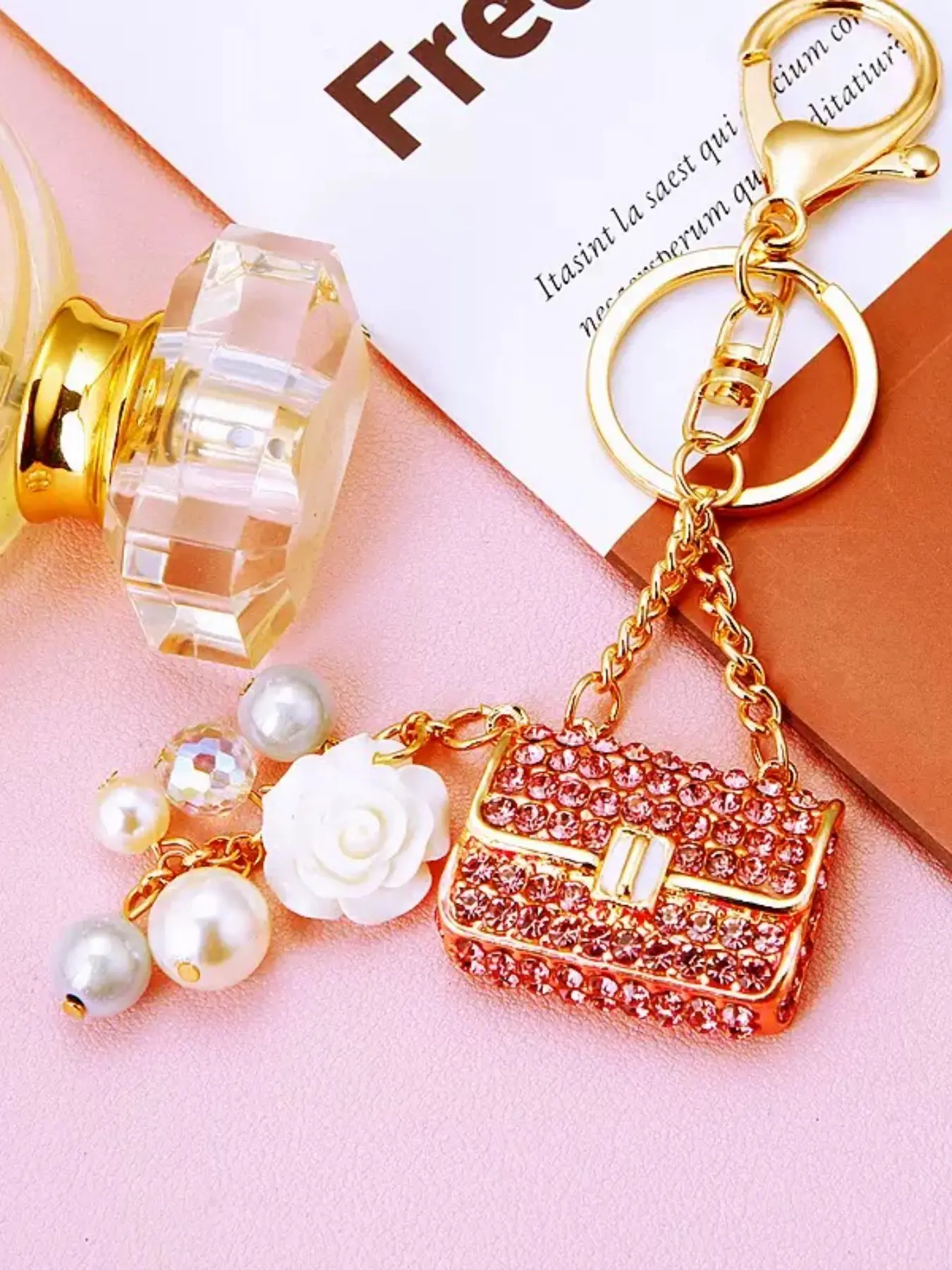 Luxurious Pearl Diamond Keychain, Sparkling Crystal Bag Keychain, Polished Rhinestone Bag Keychain, Fashion Accessory Choice