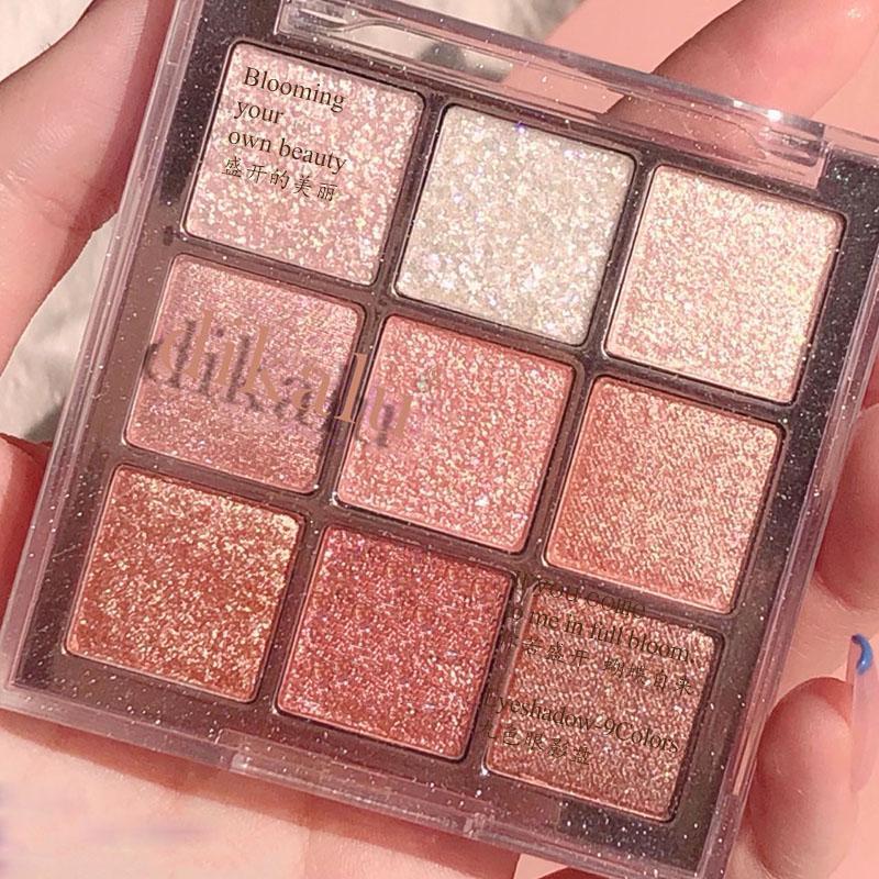 Glitter Eyeshadow Palette, Shimmering High Pigmented Glittering Blendable Eyeshadow Powder, Long Lasting Multicolor Shimmer Eye Makeup Product, Summer Makeup, Glam, Glitter Beauty, Cosmetic Glitter Eyeshadow Palette, Shimmering High Pigmented Glittering Blendable Eyeshadow Powder, Long Lasting Multicolor Shimmer Eye Makeup Product, Summer Makeup, Glam, Glitter Beauty, Cosmetic
