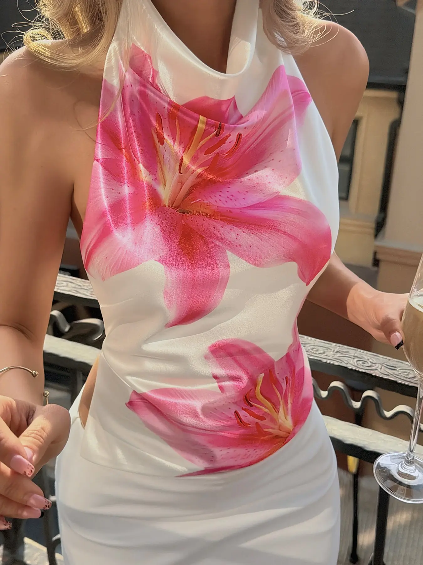 White Pink Lily Print Halter Top Women Cowl Neck Sleeveless Backless Slim Fit Satin Look Tank Top Floral Graphic Y2K Going Out Vacation Beach Resort Party Date Night Summer Blouse Sexy Bodycon Chic Elegant Fashion Top Backless Halter Tops