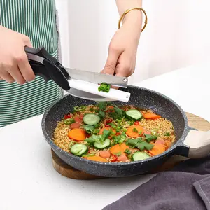 1PC Multifunctional 2-in-1 Kitchen Scissors with Cutting Board, spring rebound design, labor-saving cutting. Ideal for vegetable cutting and baby food making, dual-purpose integrated design, practical for home kitchen food preparation.