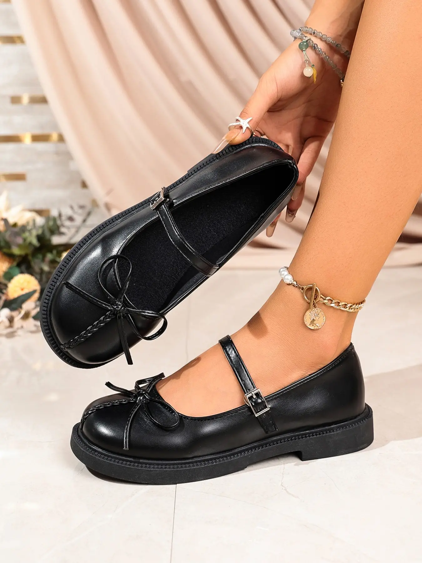 Cute Bow Lady Mary Jane Shoes, Stylish, Elegant, Comfortable Strap Design, Non-Slip Heel, Flat Sole, Perfect for Spring Summer, Versatile for Streetwear and Commuting