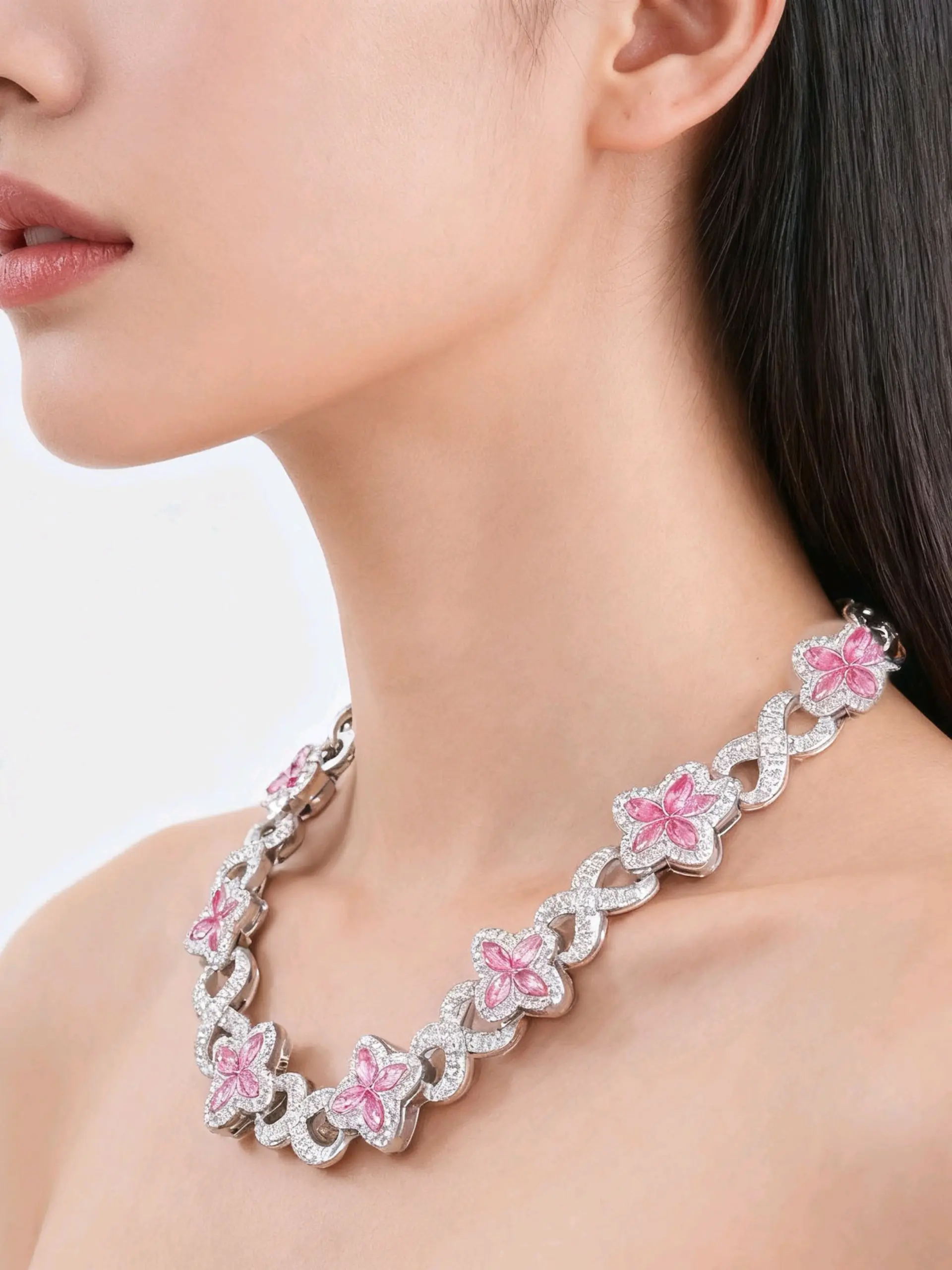French Diamond Clover Choker Necklace, Polished, Durable Clasp, Perfect for Daily Wear, Parties, Selfies