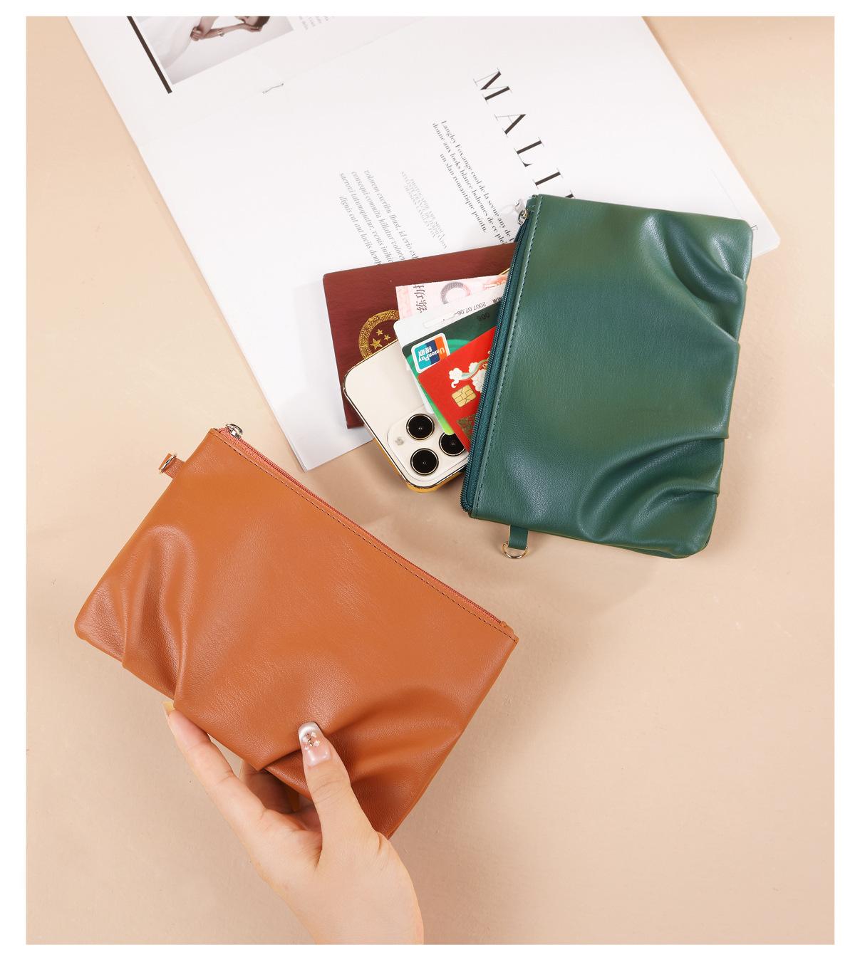 Cloud Shoulder Bag for Women Trendy PU Leather Summer Purse Lightweight Armpit Crossbody Bag with High-End Daily Essential