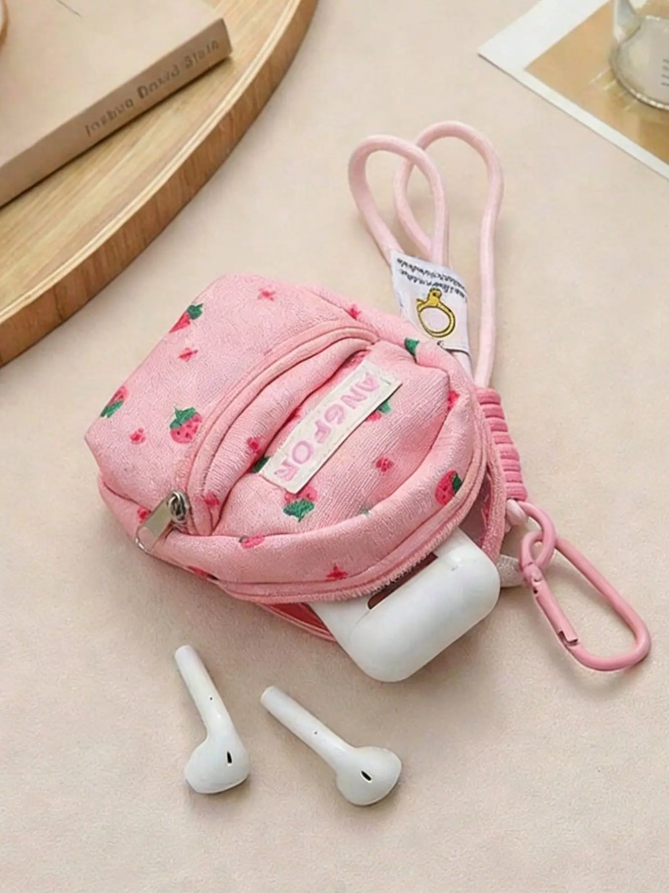 Fashionable women's small canvas crossbody bag, trendy and simple printed mini phone bag, unique fabric wallet wristlet coin purse, lightweight and compact women's crossbody bag, a must-have for shopping, work, travel, and outdoor walks