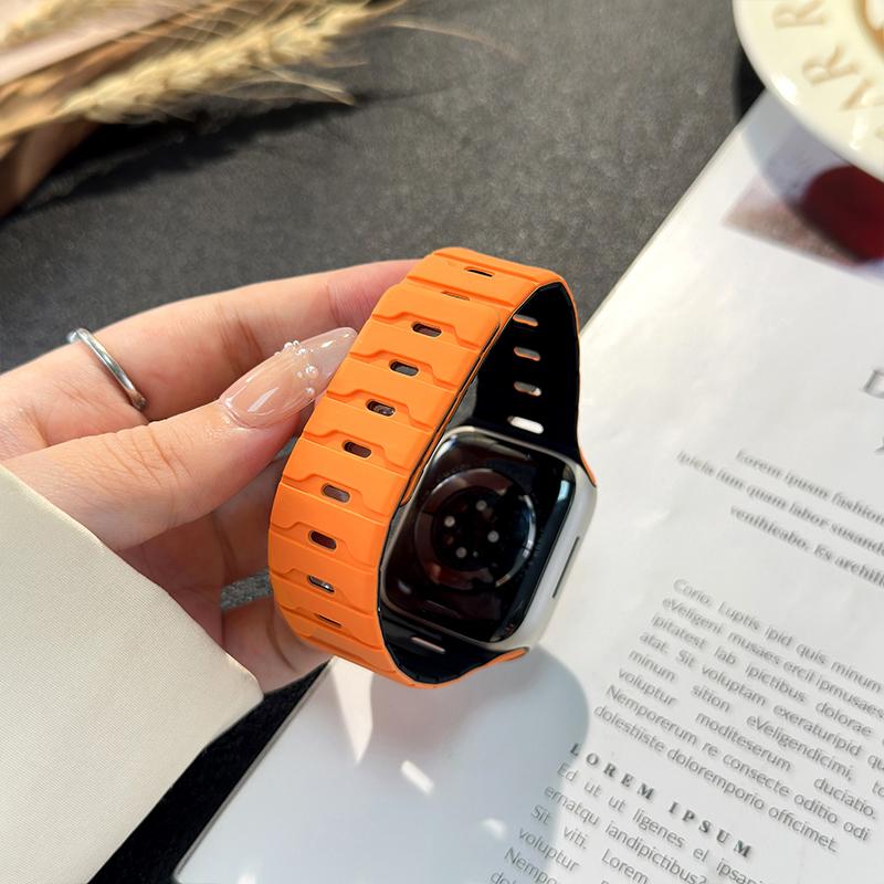 Magnetic Strap For Apple Watch Bands Ultra 2 49mm 45mm 44mm 46mm 42mm 40mm Belt Silicone Bracelet iWatch Series 11 10 8 7 6 5 9 SE