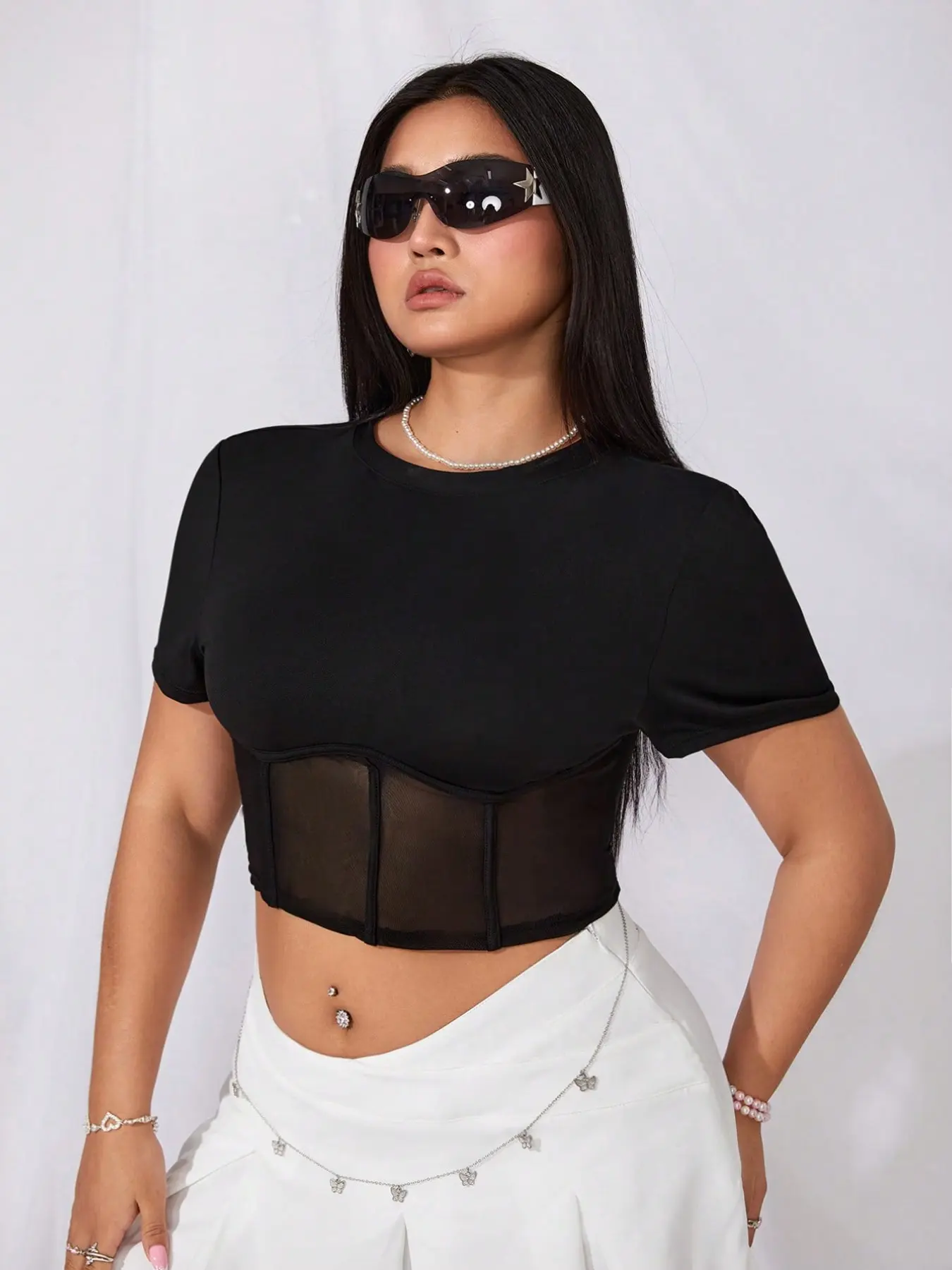 Women's Plus Size Black Mesh Corset Crop Top, Short Sleeve Crew Neck Fitted Going Out Shirt with Sheer Waist Panels, Y2K Streetwear Top for Date Night, Club, Party, Concert, Festival, Birthday, Vacation, Girls Night and Trendy Fall Outfits