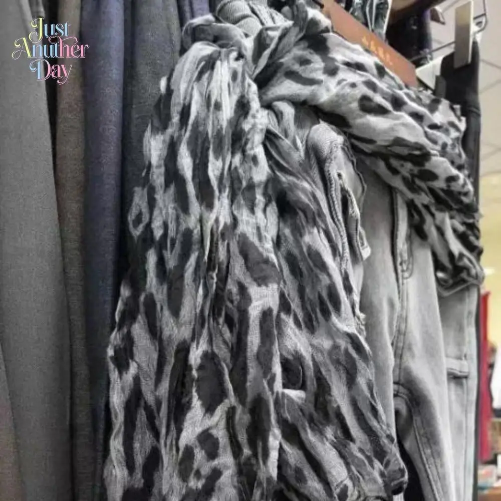 Leopard print black and gray long towel