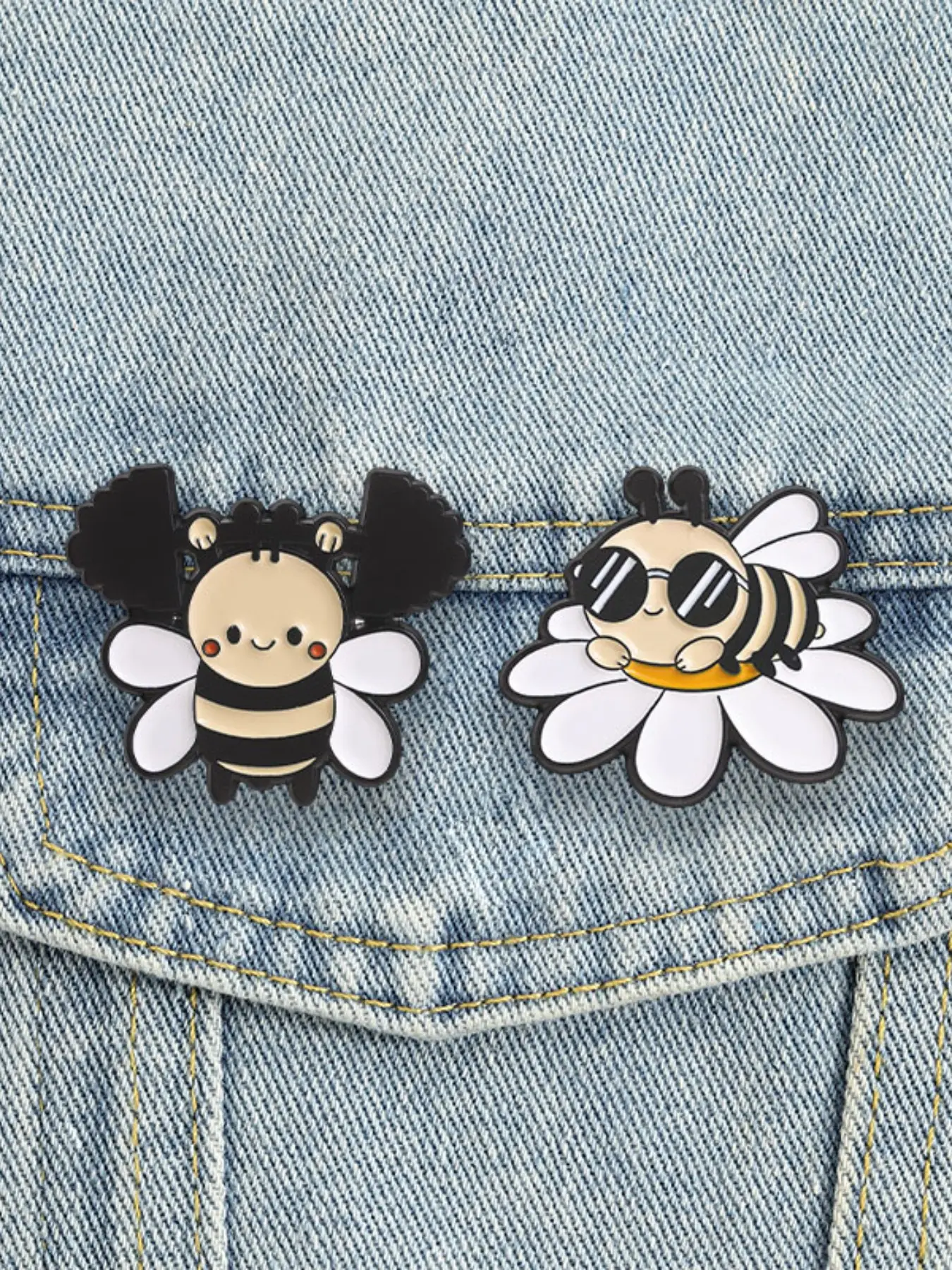 Cool Daisy Bee & Afro Hair Bee Matching Brooch, Kawaii Accessory, Cute Floral Design, Perfect Gift for Fans of Unique Jewelry