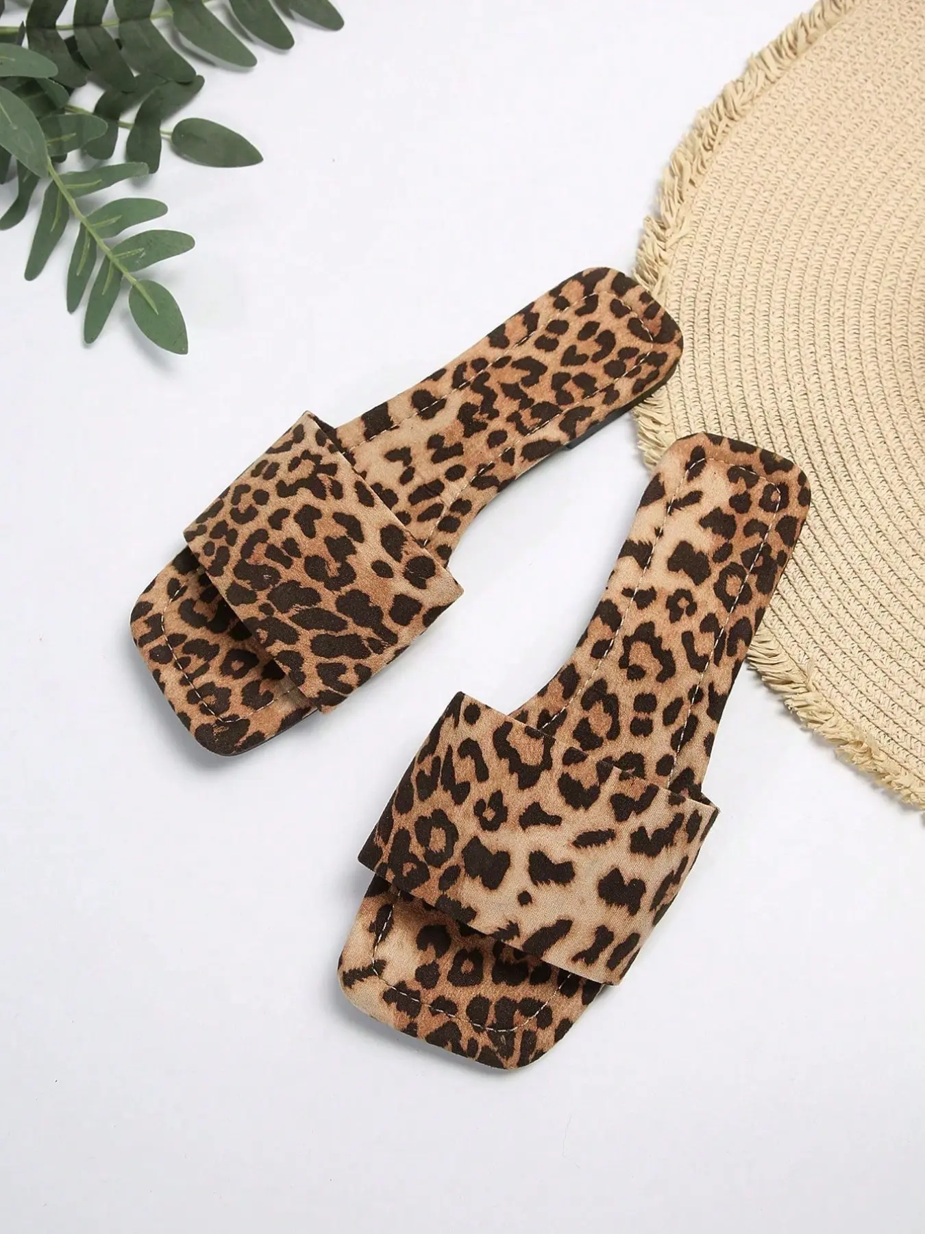 American Retro Leopard Print Sandals, Suede Texture, Wide Strap Foot Shape, Casual Streetwear, Perfect for Daily Wear and Vacation
